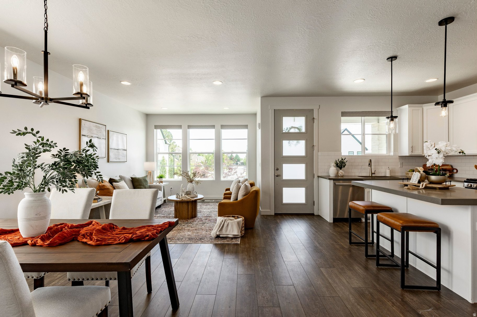PARKVIEW COTTAGES - Residential