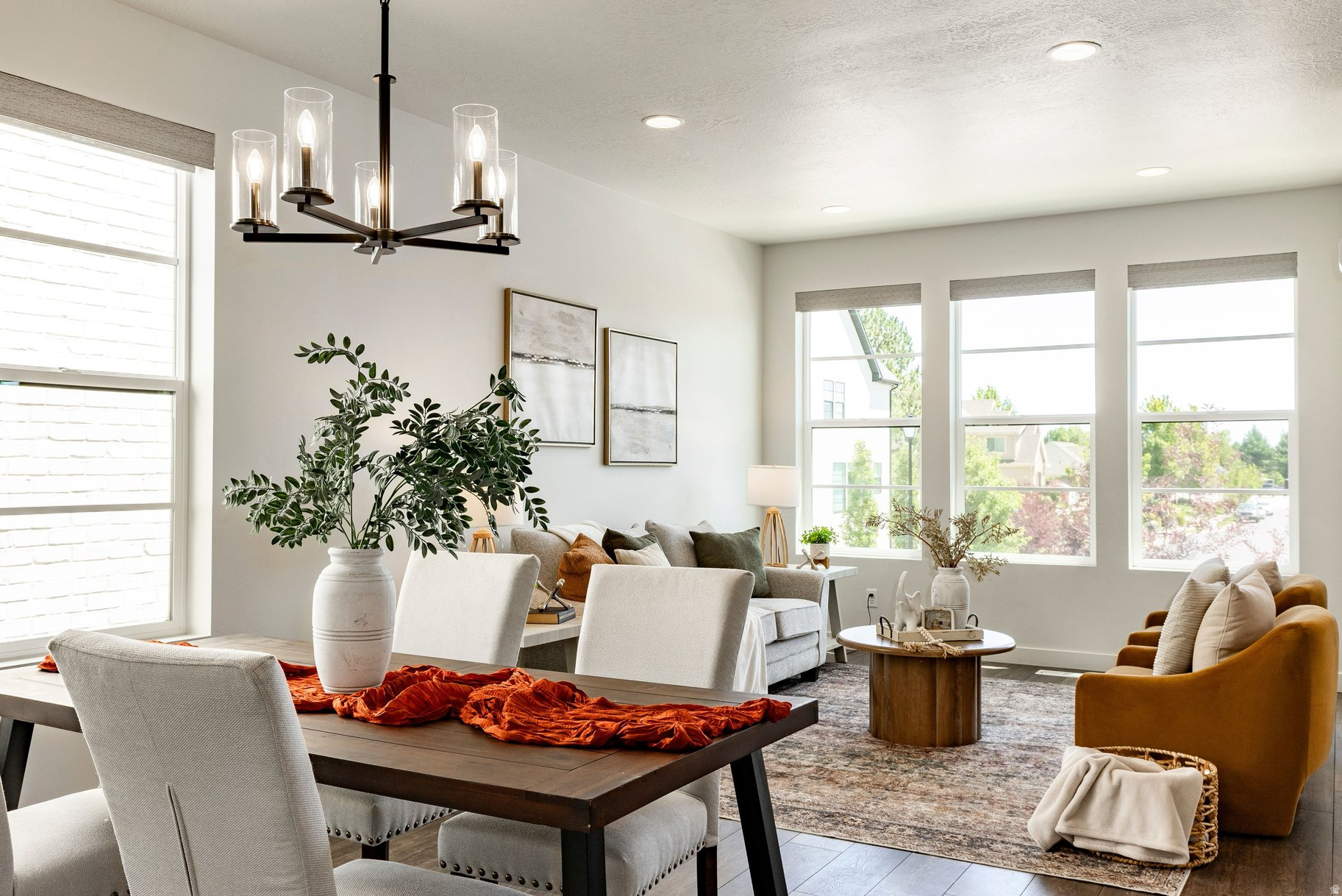 PARKVIEW COTTAGES - Residential