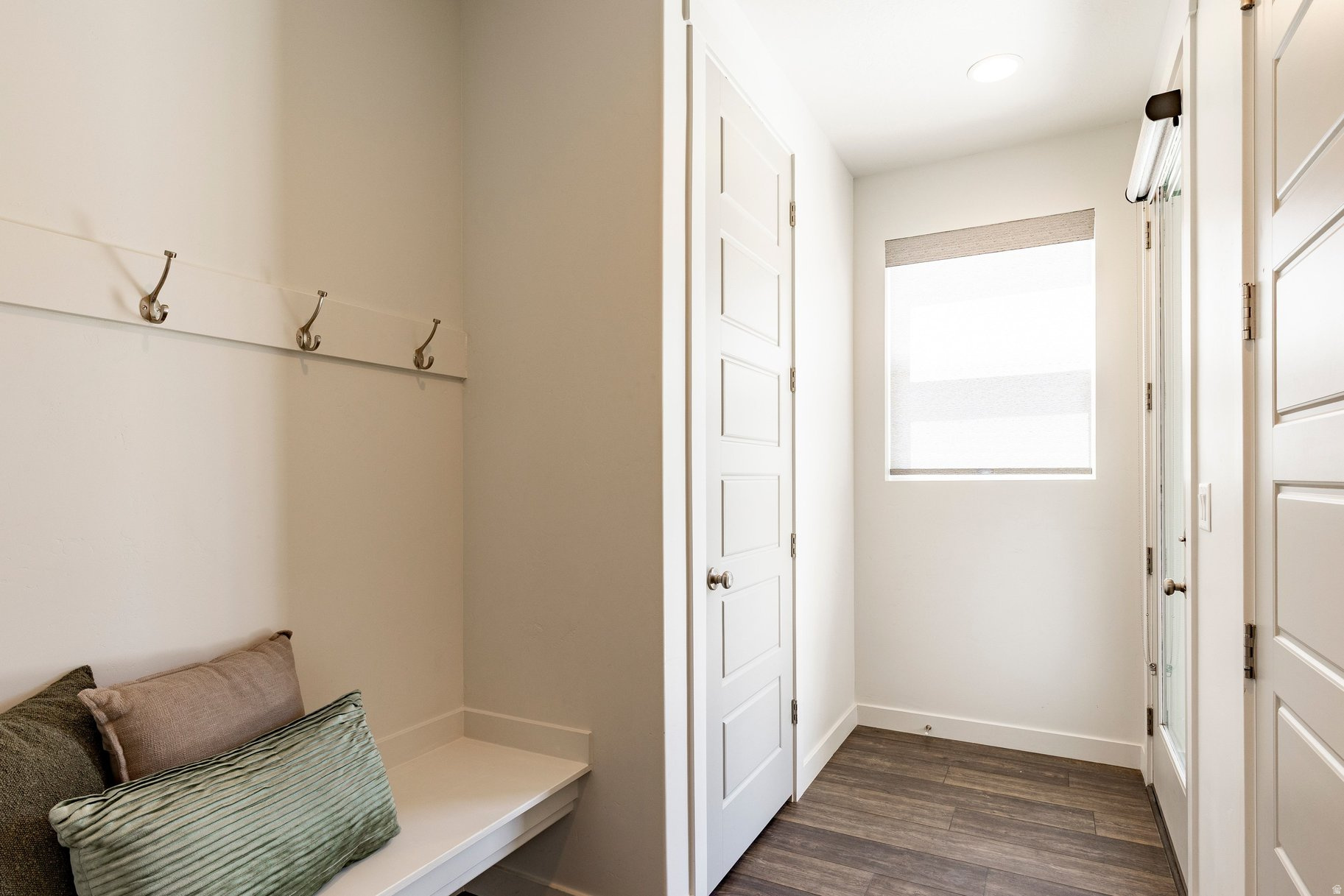 PARKVIEW COTTAGES - Residential