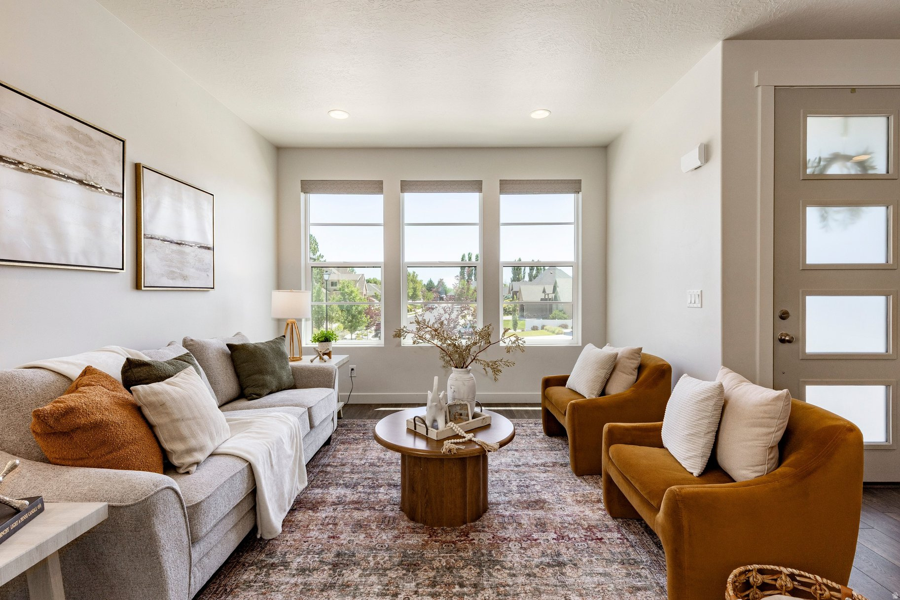 PARKVIEW COTTAGES - Residential