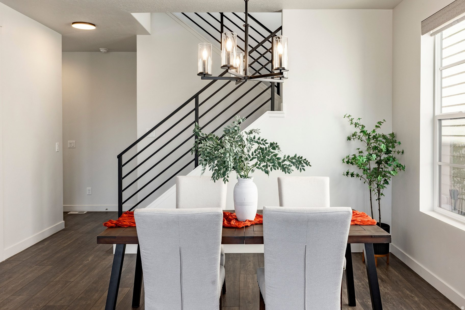 PARKVIEW COTTAGES - Residential
