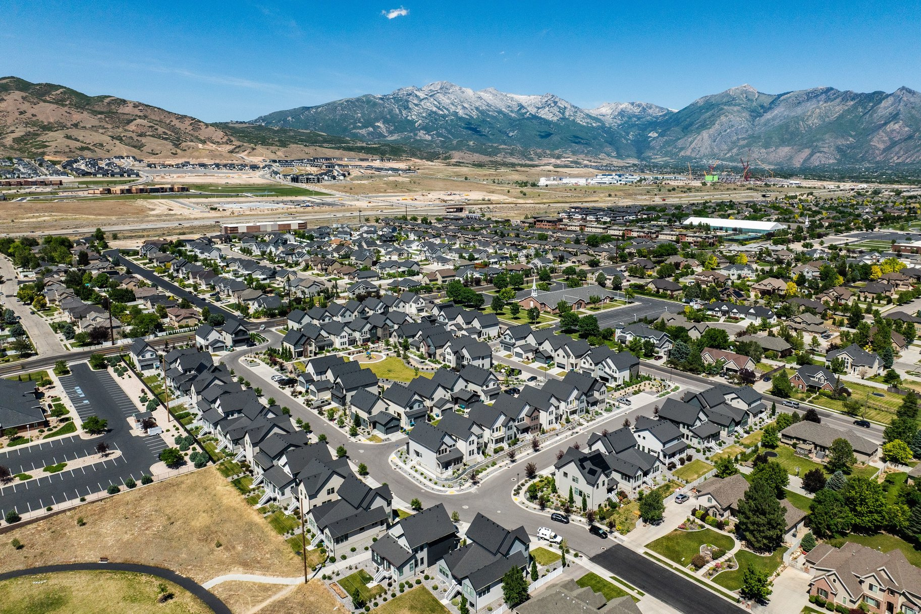 PARKVIEW COTTAGES - Residential