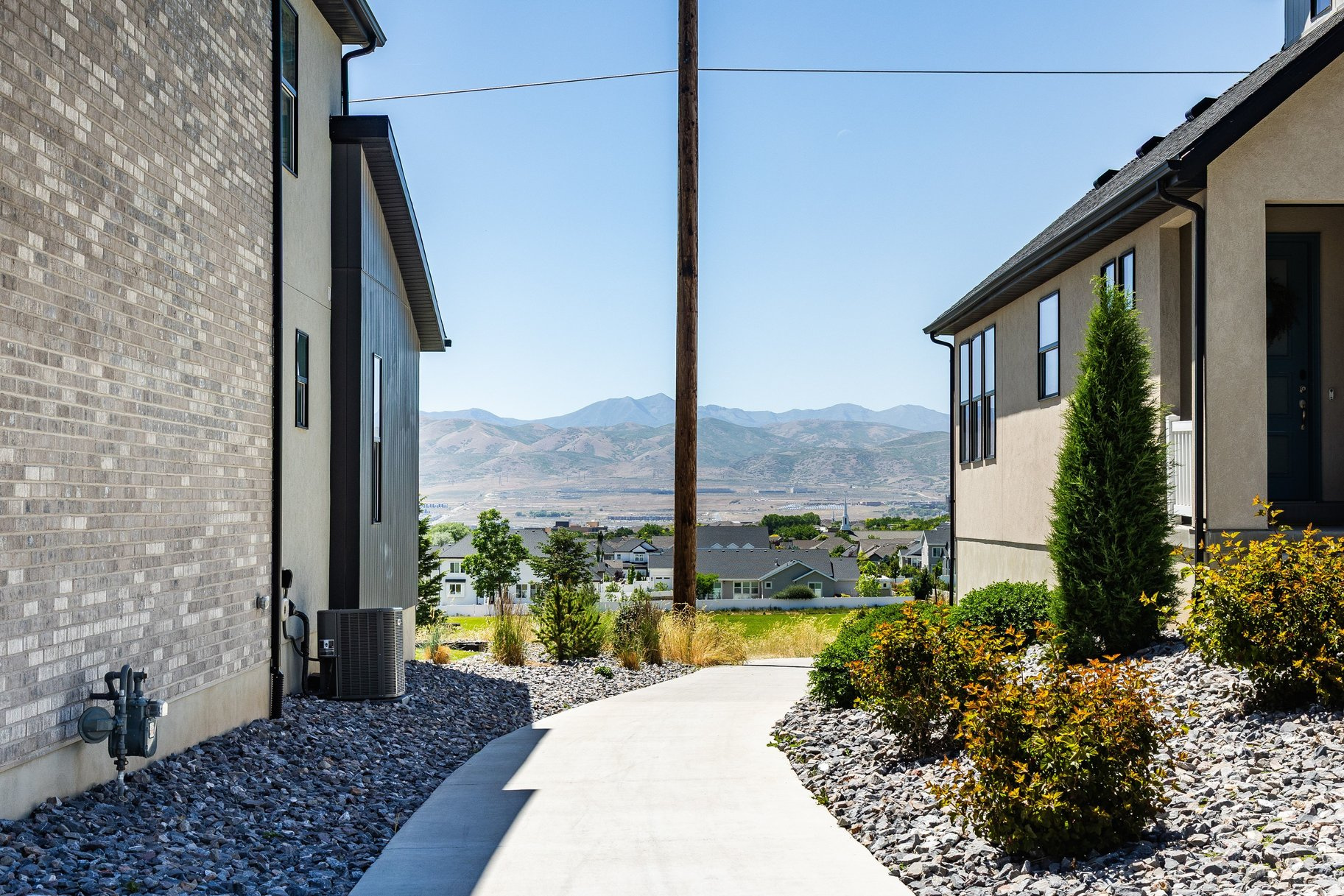 PARKVIEW COTTAGES - Residential
