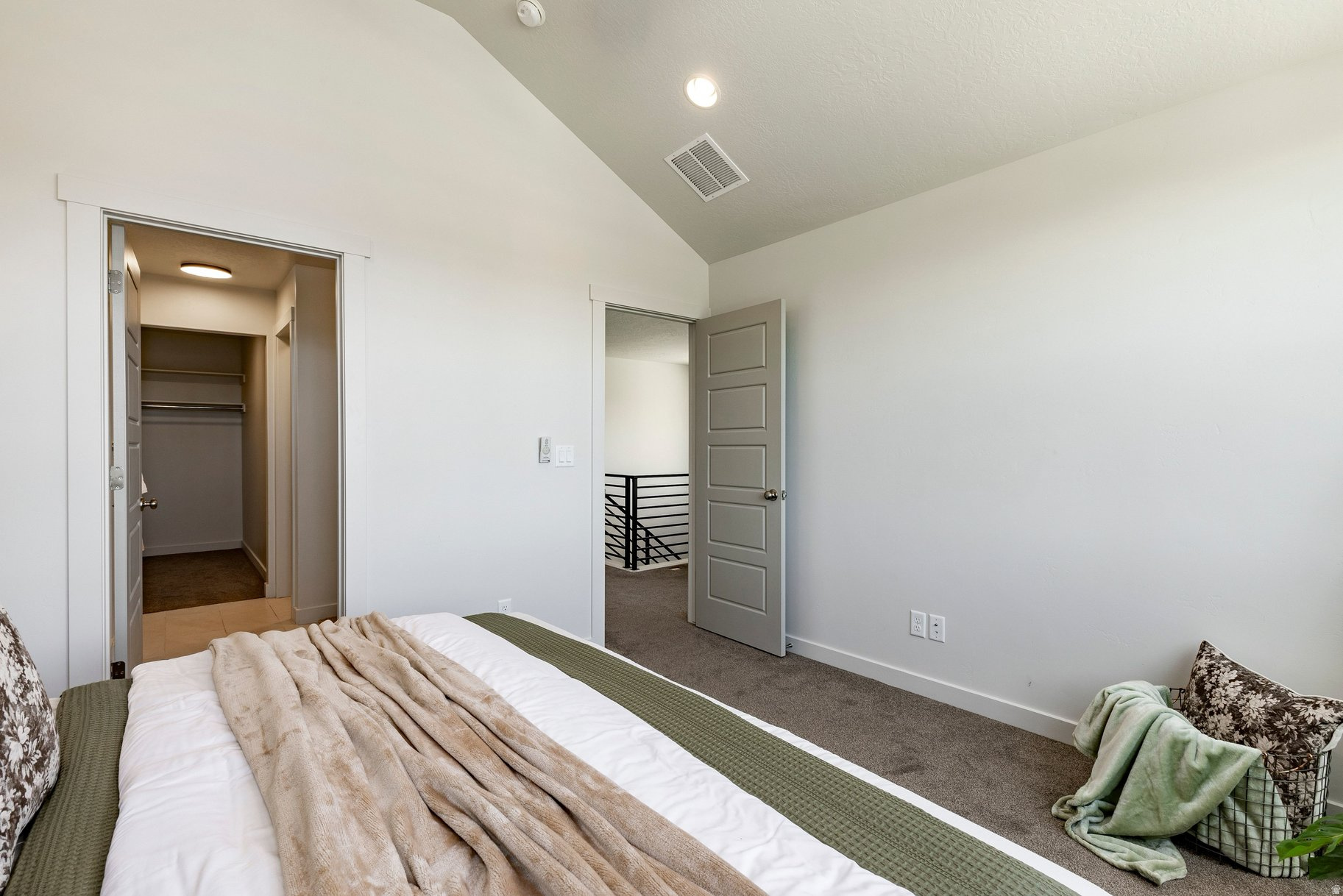 PARKVIEW COTTAGES - Residential