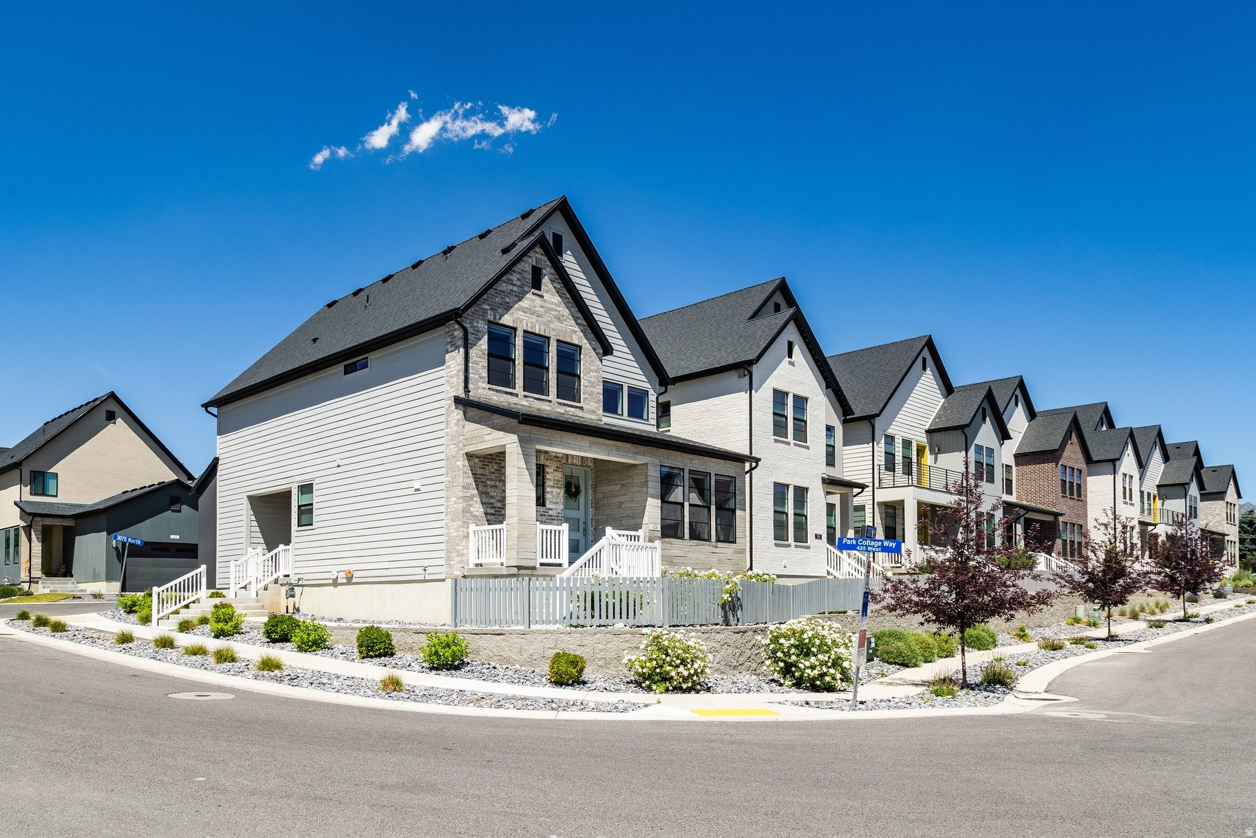 PARKVIEW COTTAGES - Residential