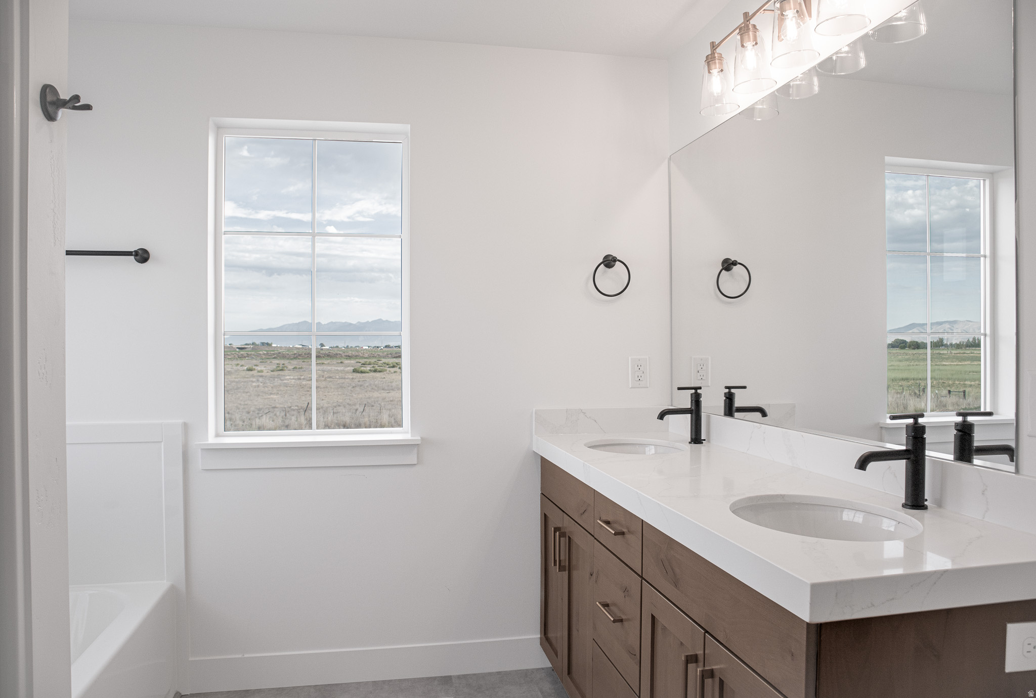 ARROWHEAD SPRINGS - Residential
