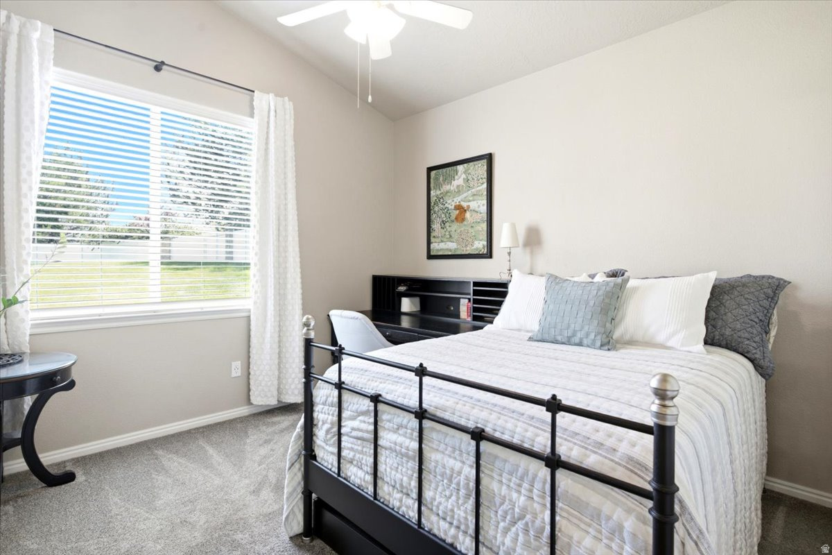 TOWNS AT HUNTER VILLAGE - Residential