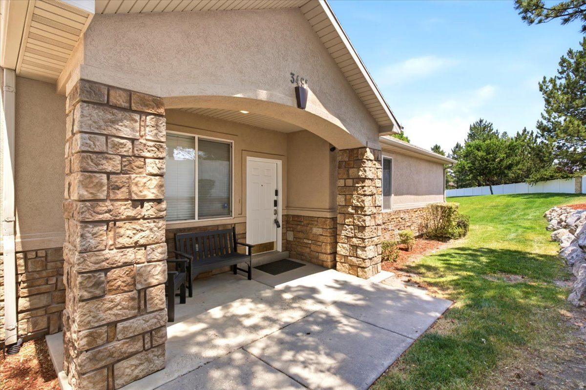 TOWNS AT HUNTER VILLAGE - Residential