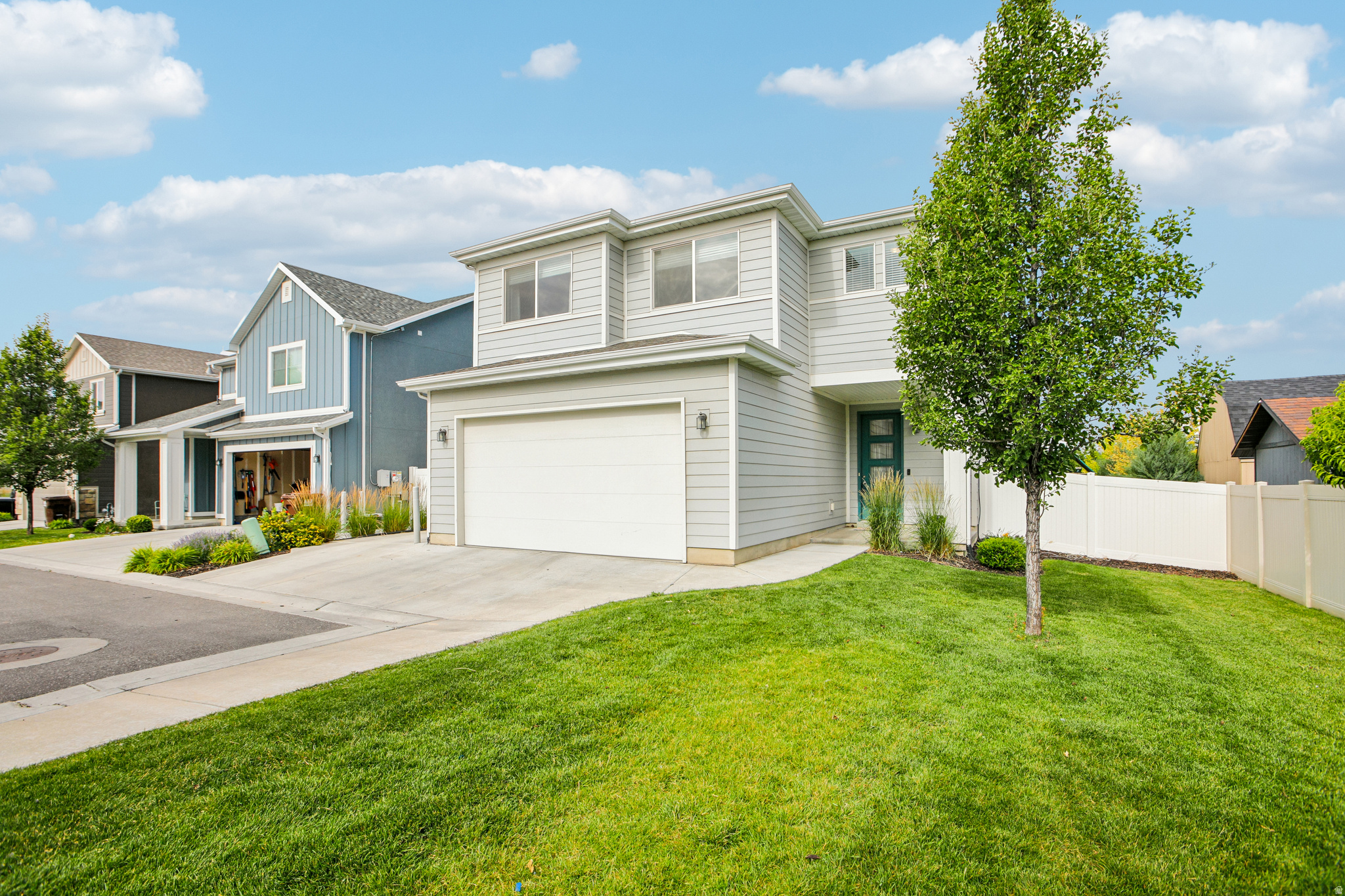 SALT POINT VISTA - Residential