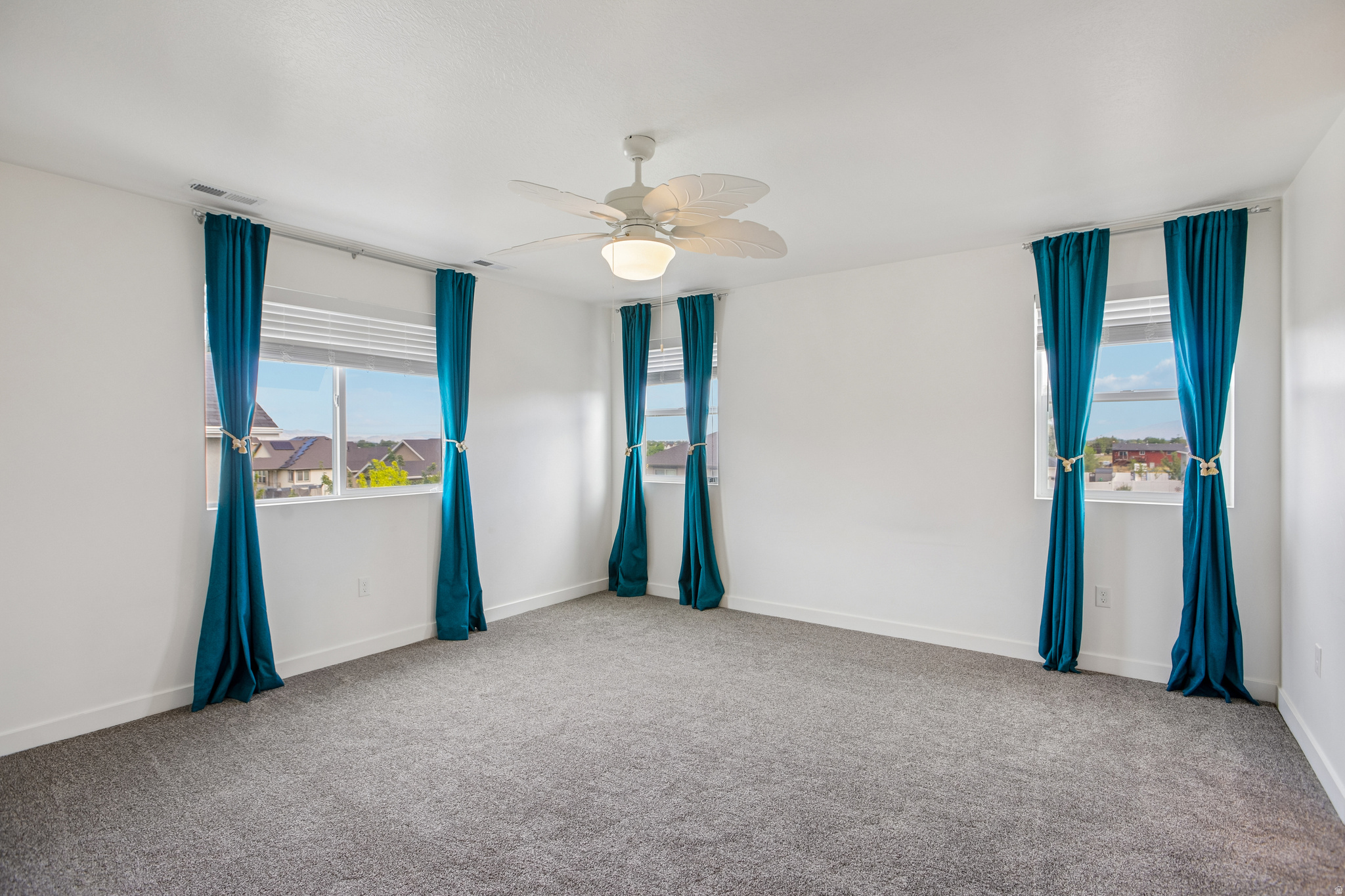 SALT POINT VISTA - Residential