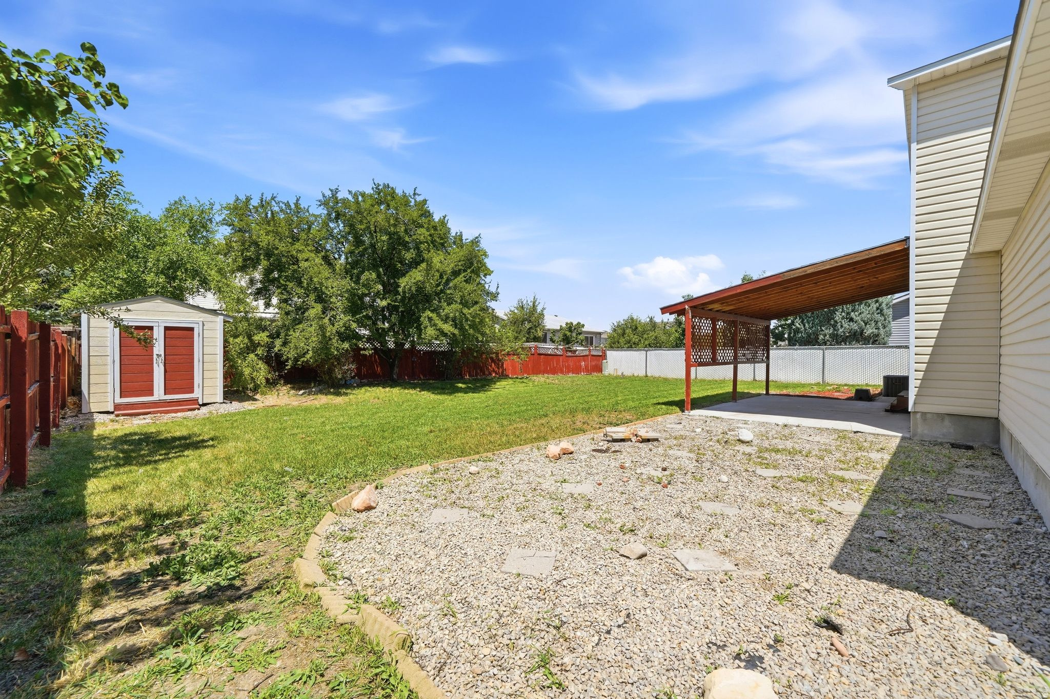 KINGSPOINTE - Residential