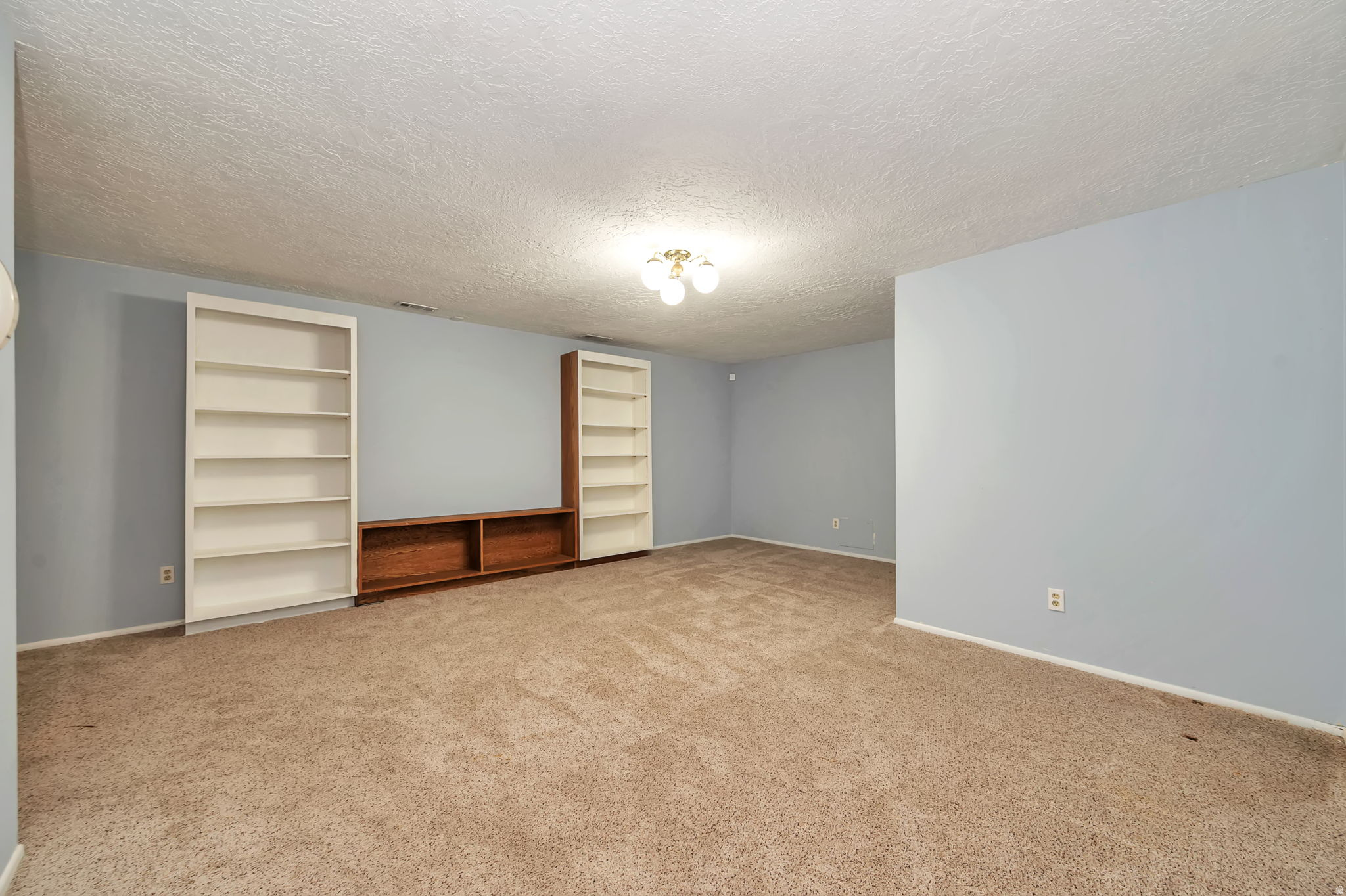 EASTGROVE - Residential