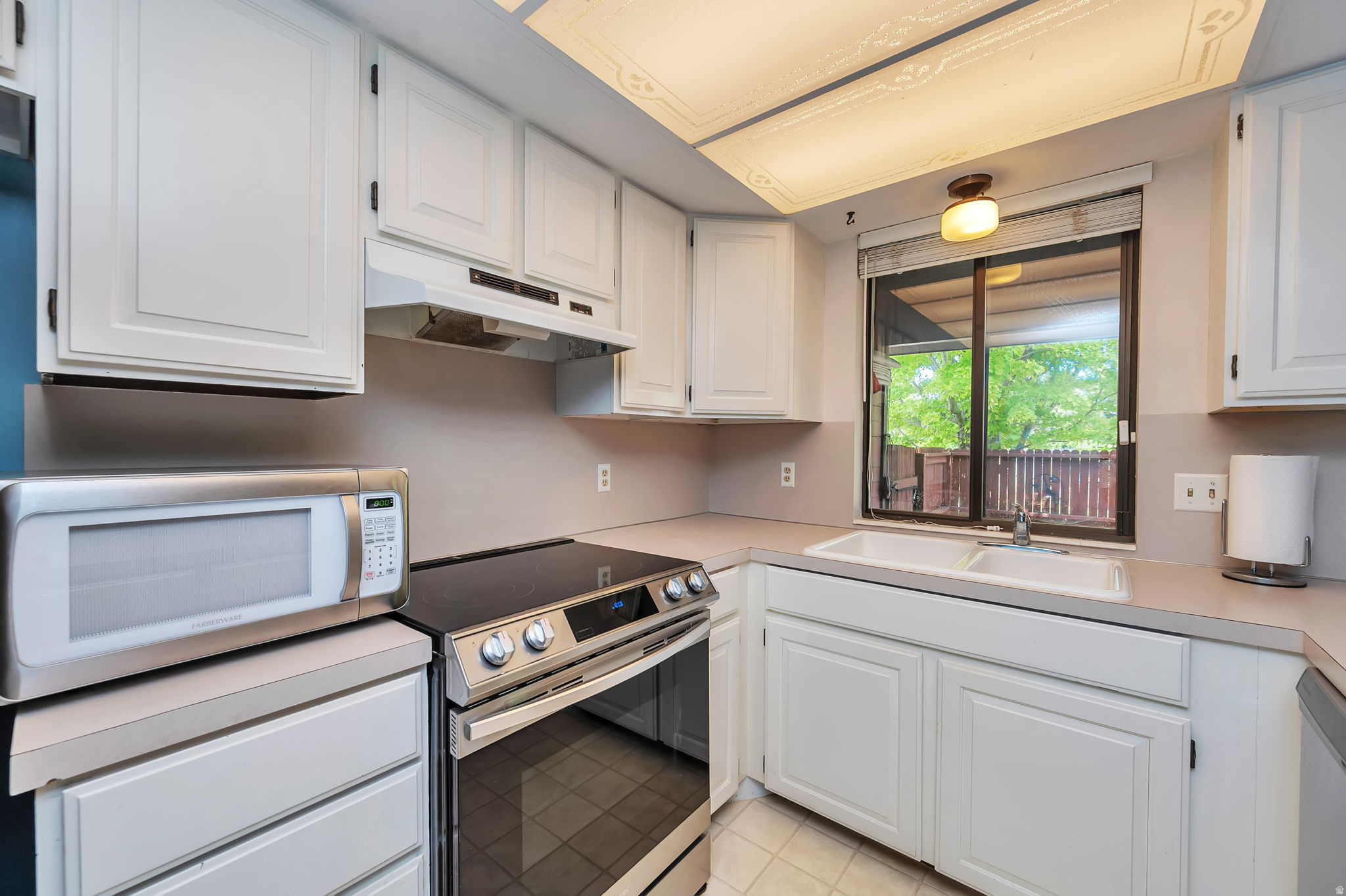 EASTGROVE - Residential