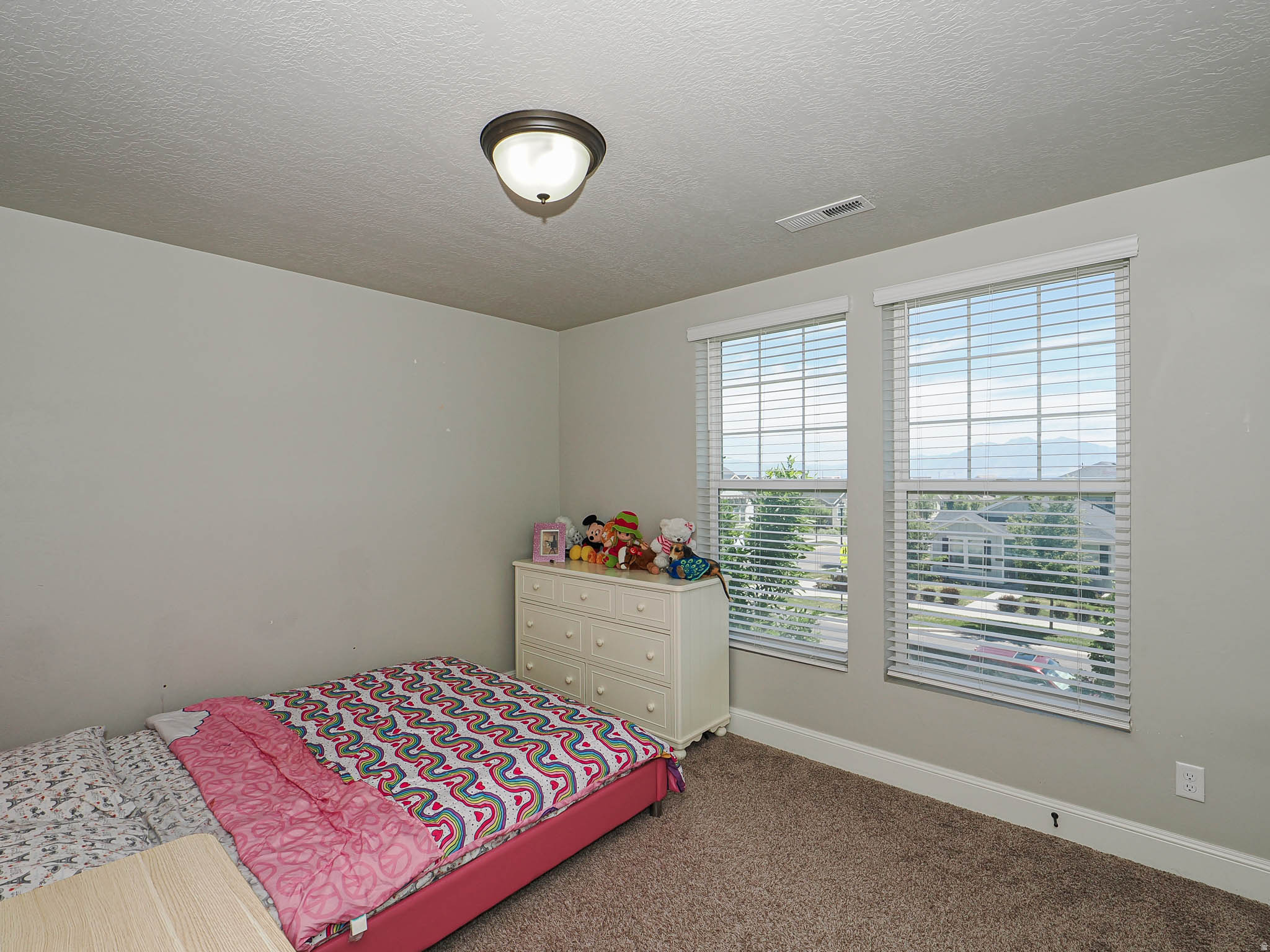DAYBREAK - Residential
