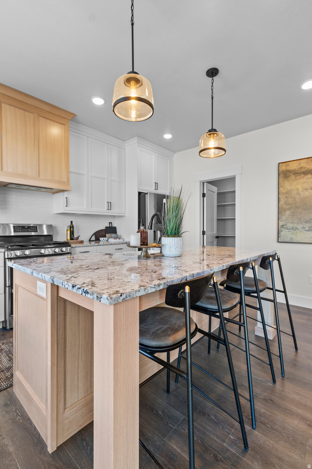 ENVISION ESTATES - Residential