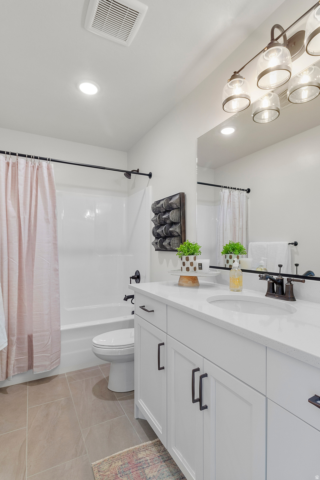 ENVISION ESTATES - Residential