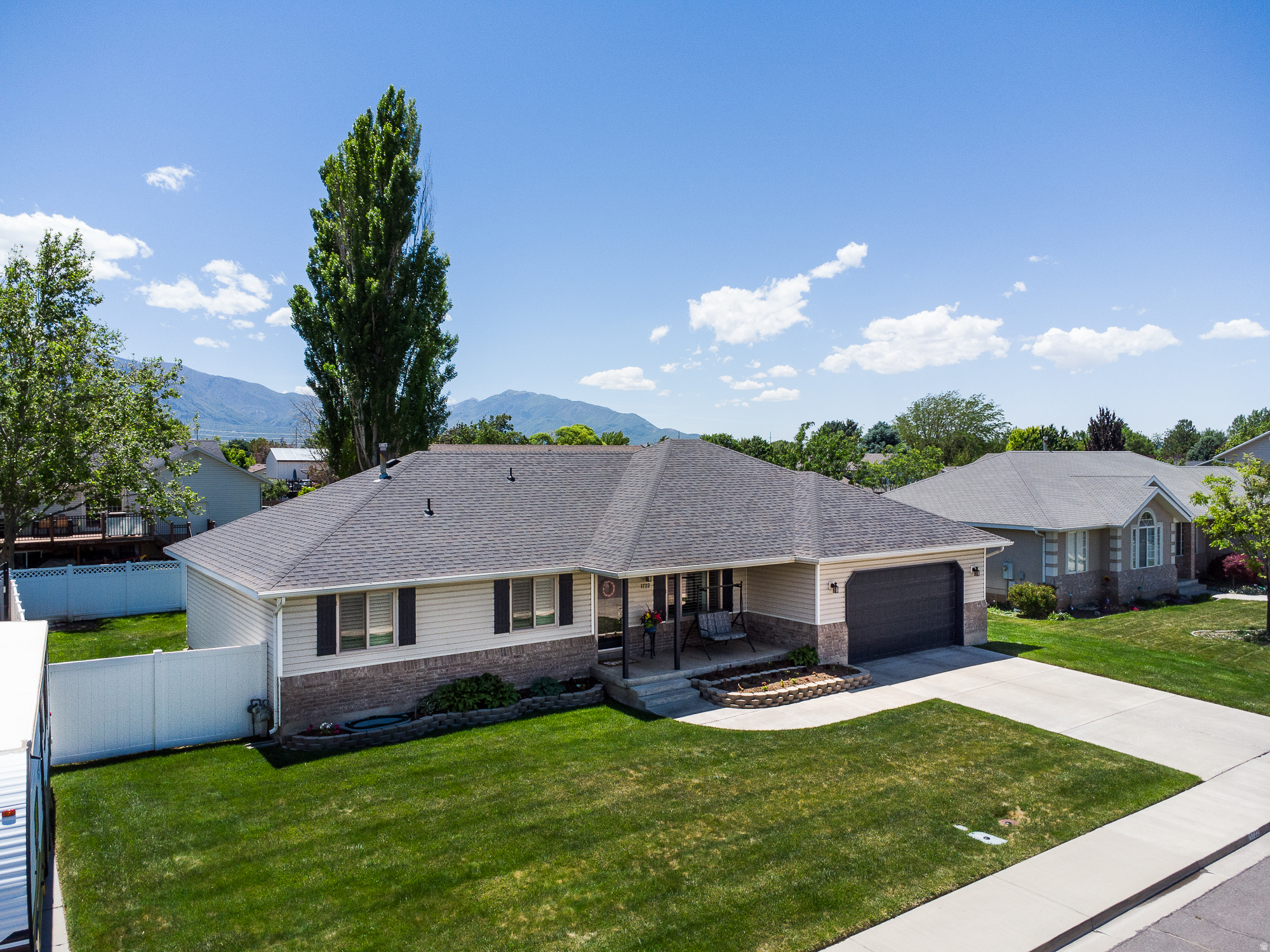 MOUNTAIN VIEW ESTATES - Residential