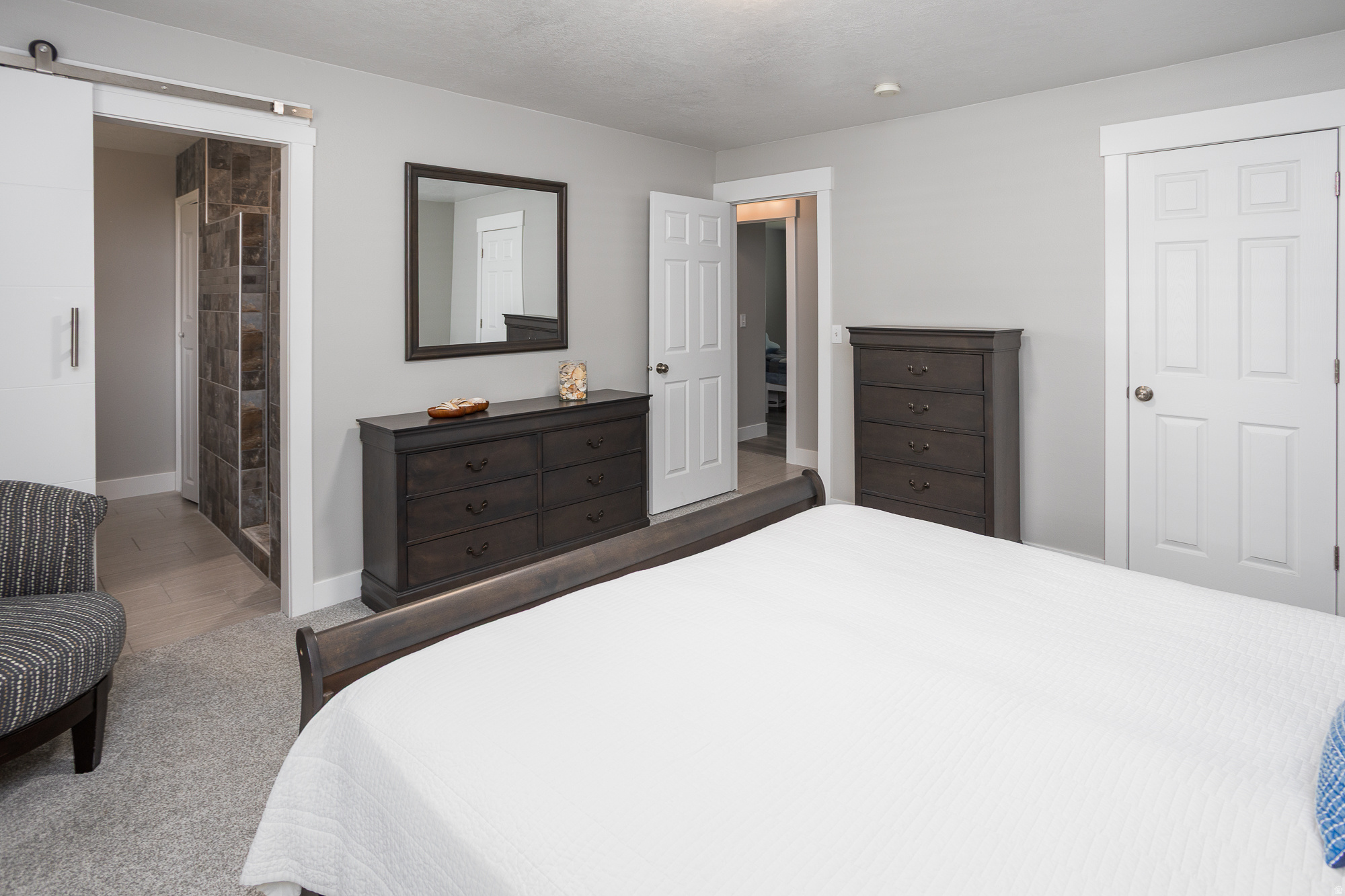 MOUNTAIN VIEW ESTATES - Residential