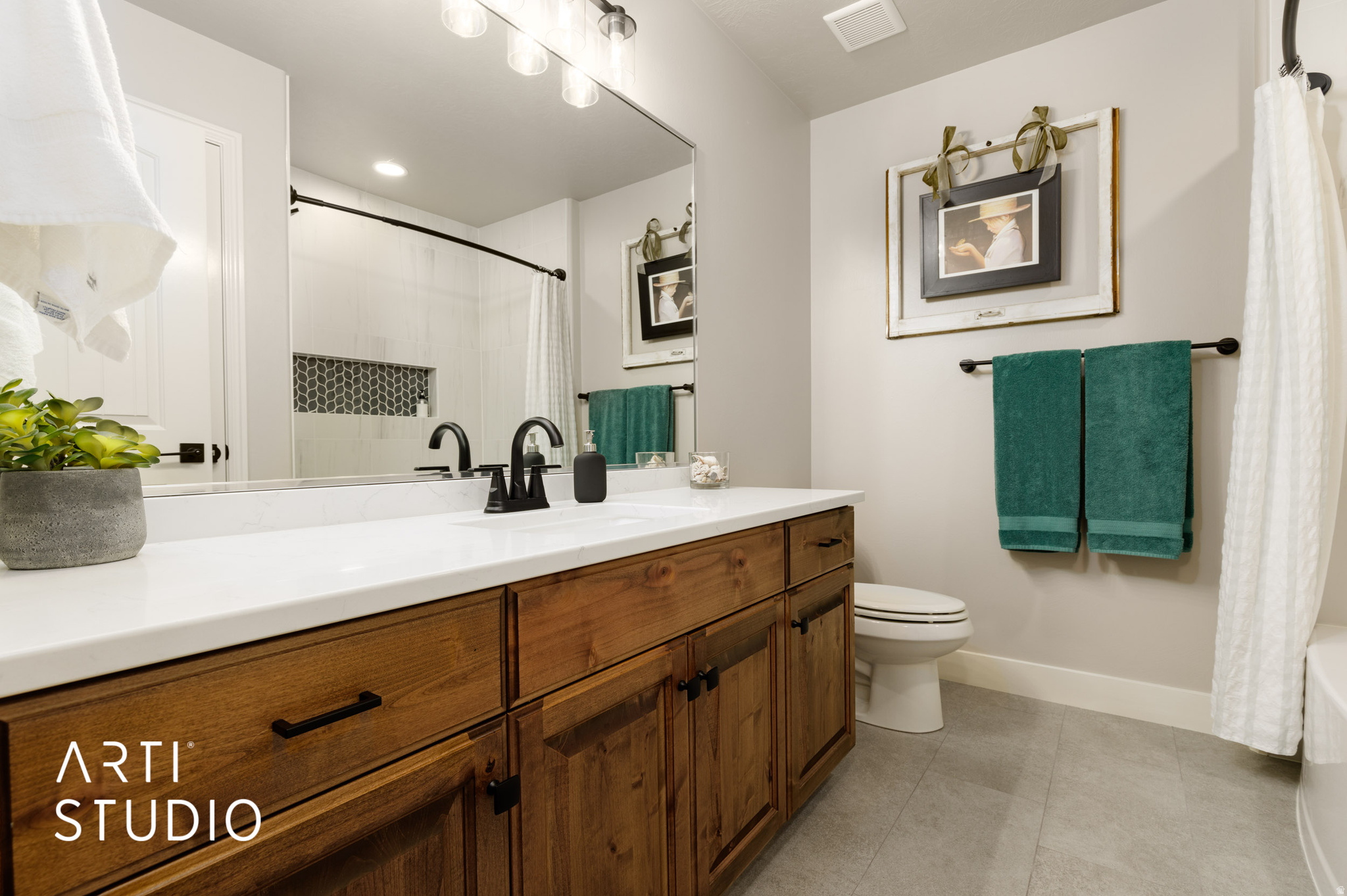 TREASURE VALLEY PH 6 - Residential
