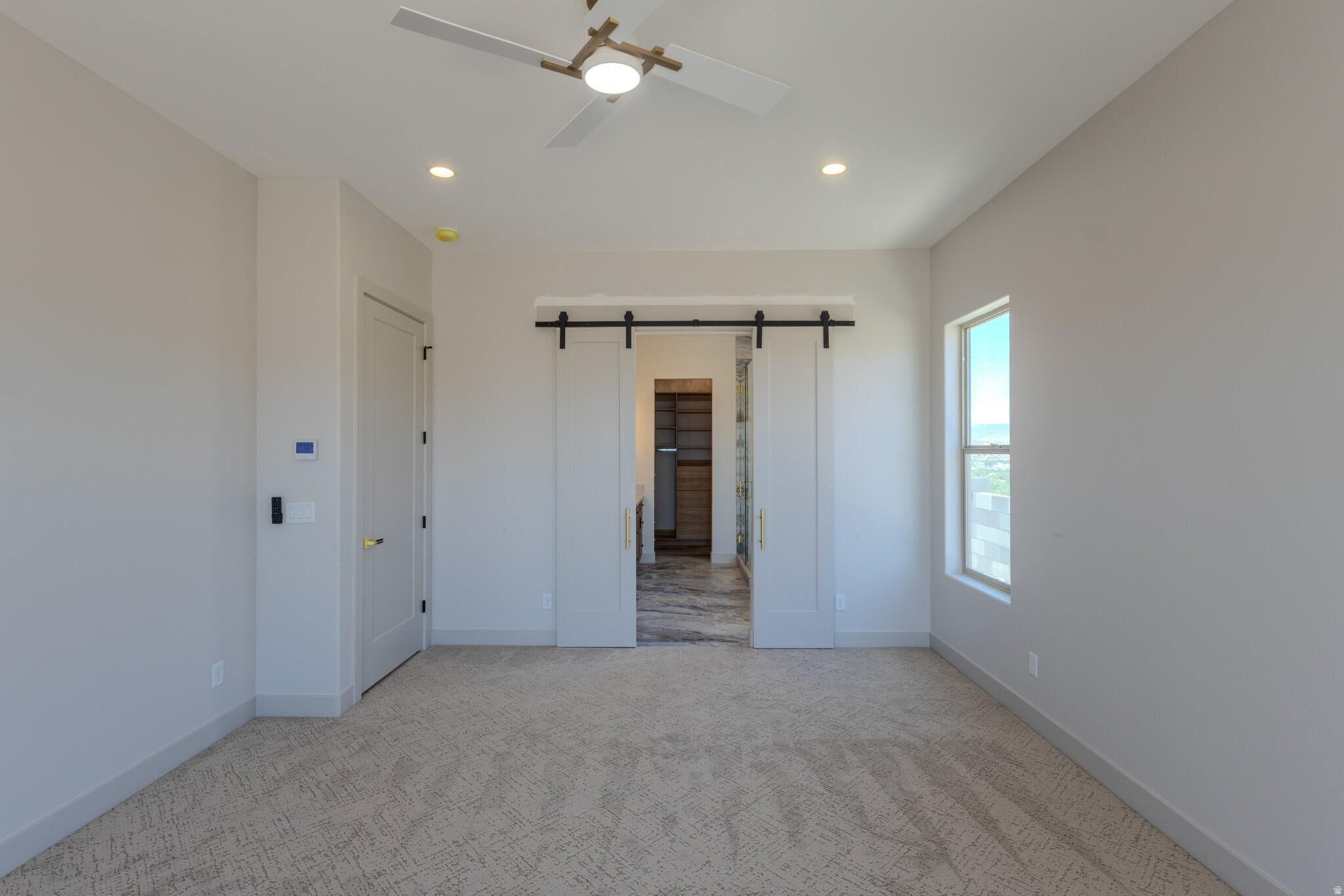 MOUNTAIN VIEW ESTATES - Residential