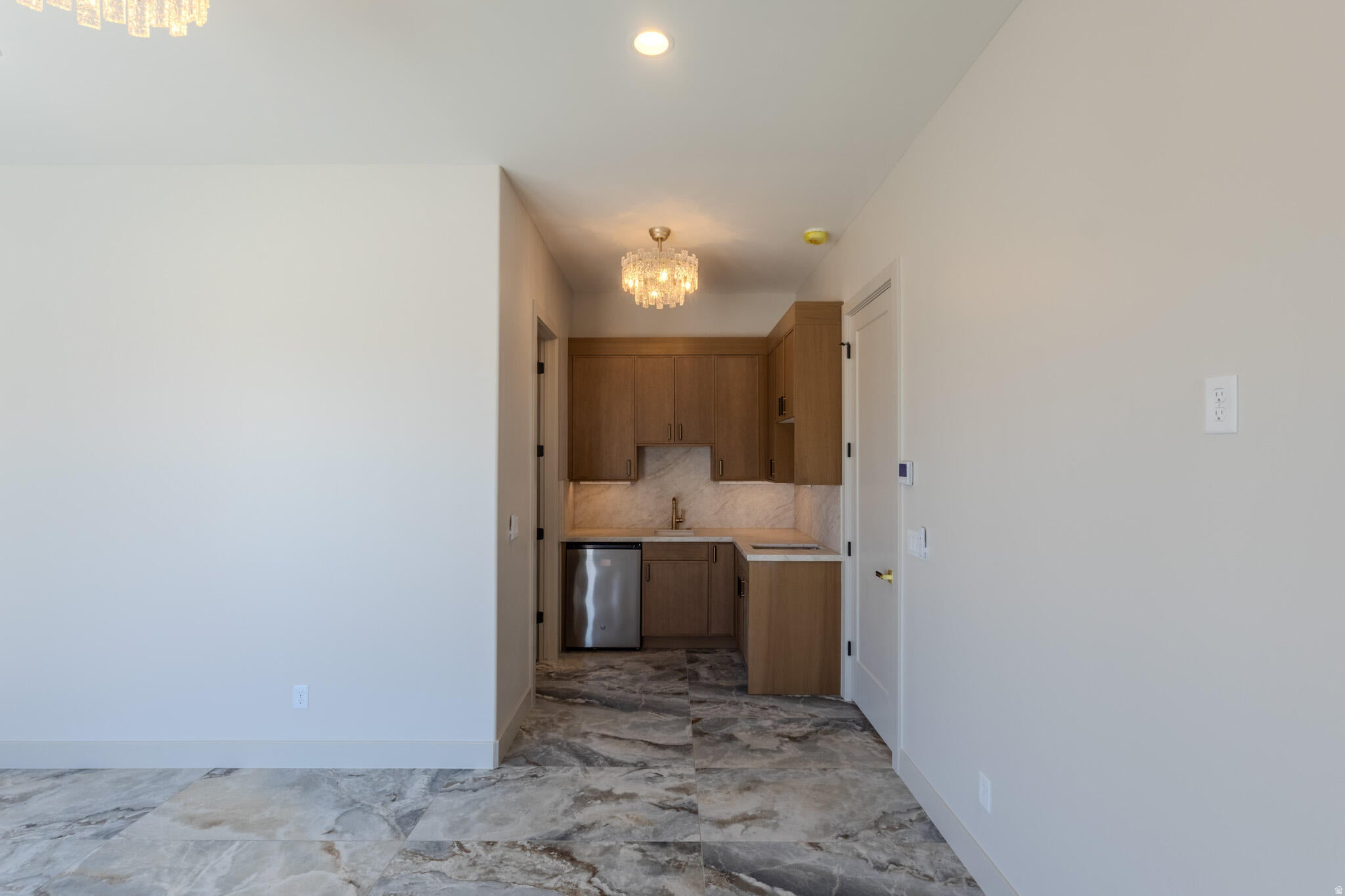 MOUNTAIN VIEW ESTATES - Residential