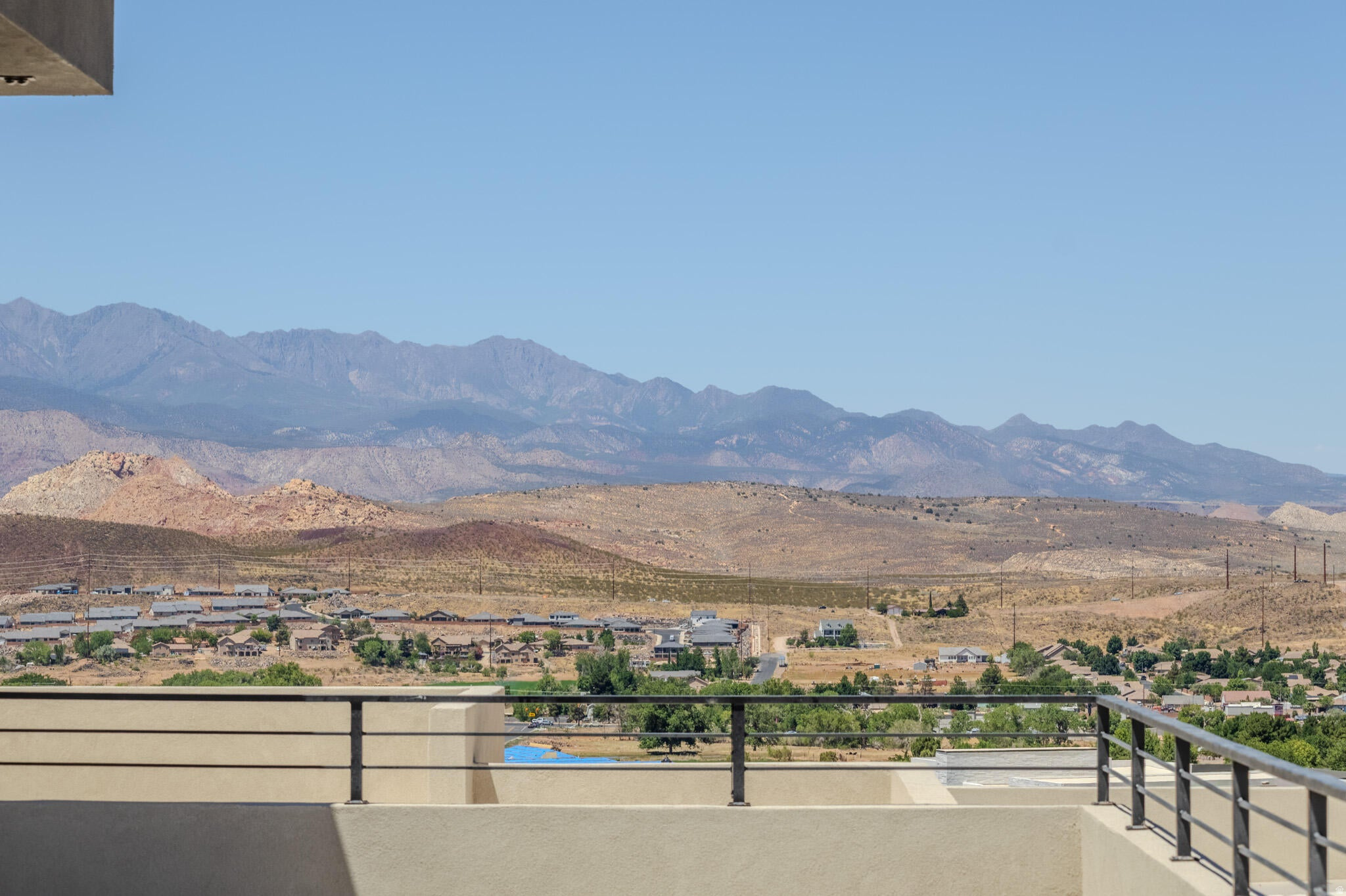 MOUNTAIN VIEW ESTATES - Residential