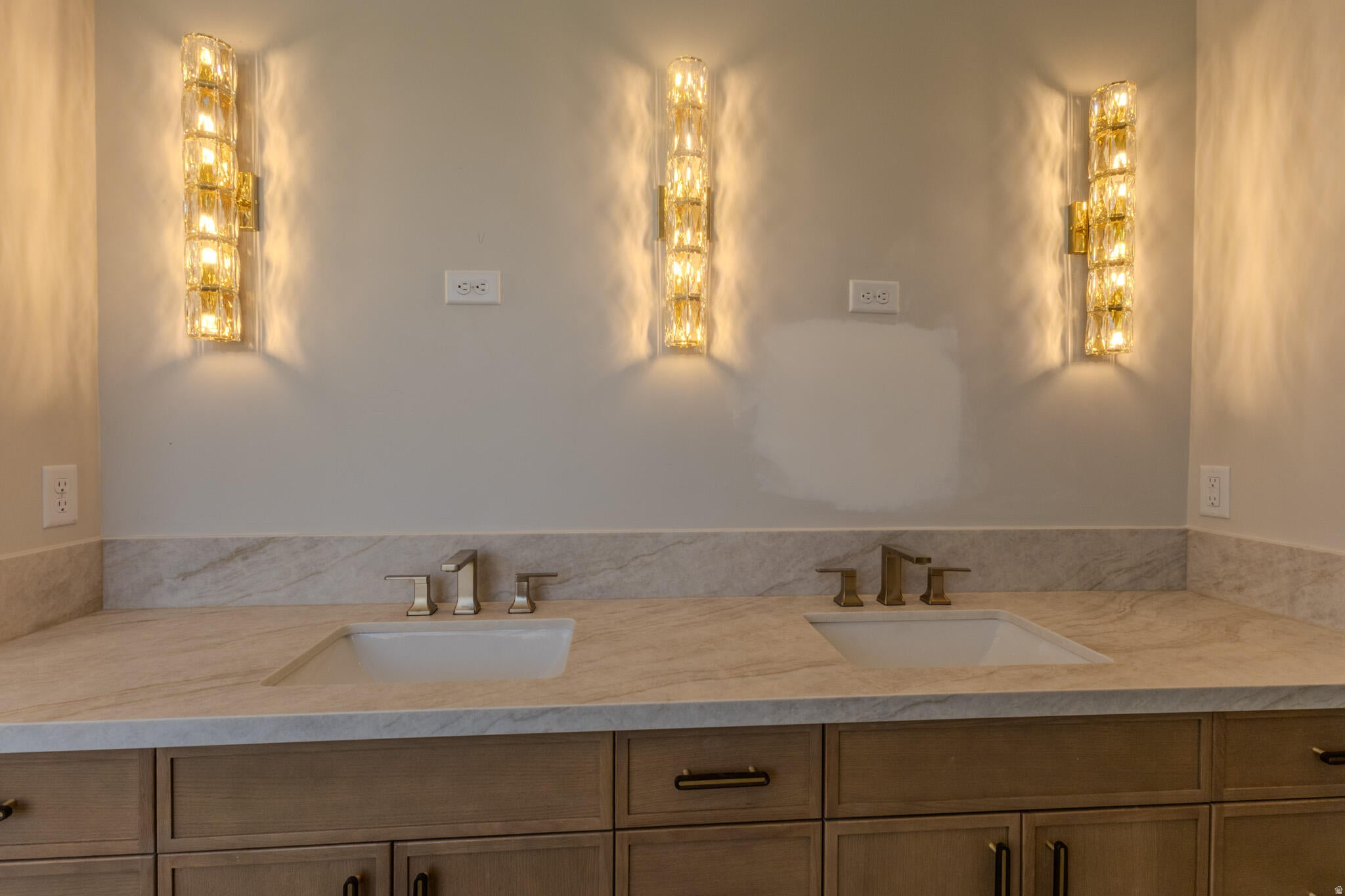 MOUNTAIN VIEW ESTATES - Residential
