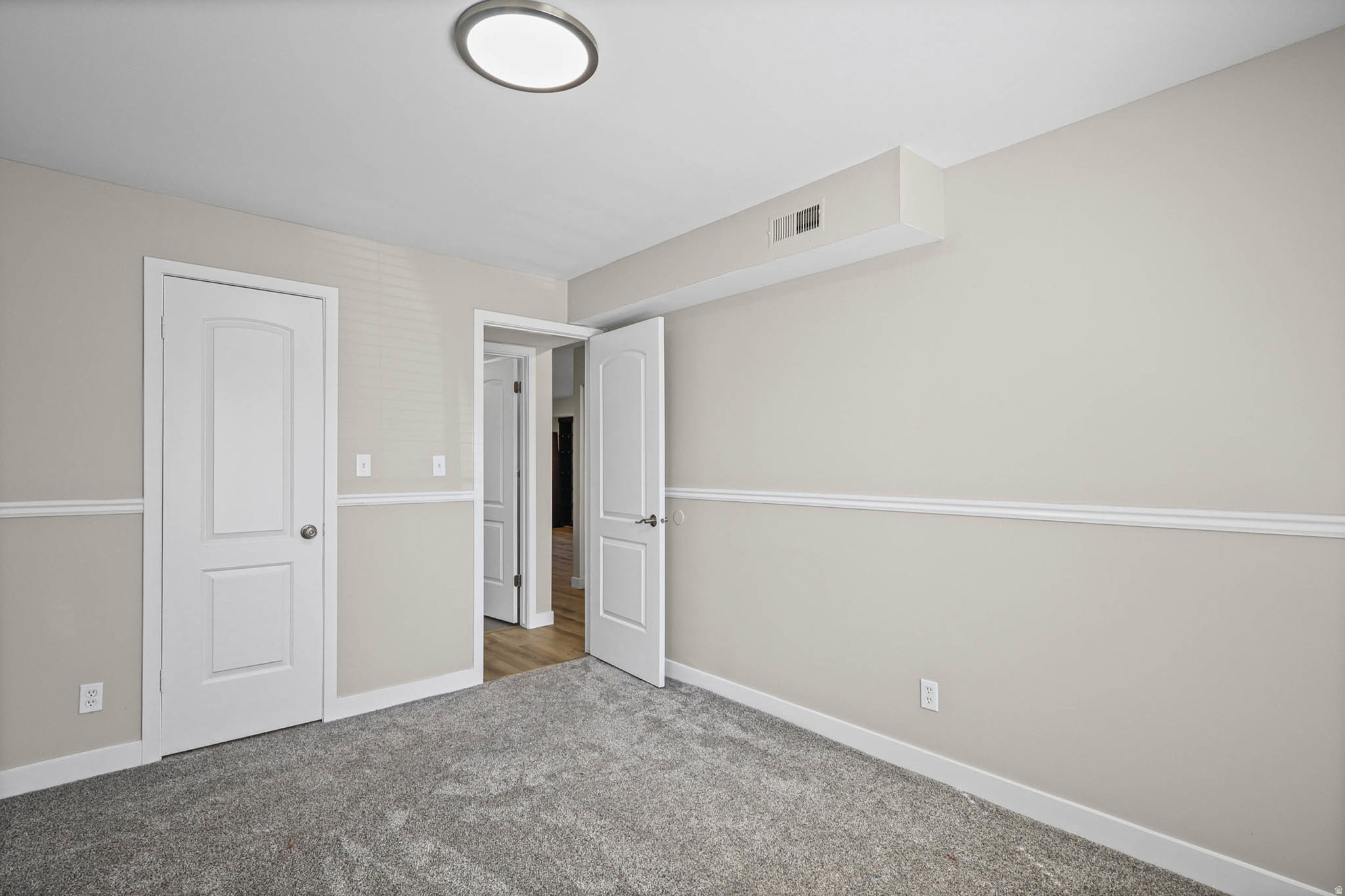 WILLOWBROOK - Residential