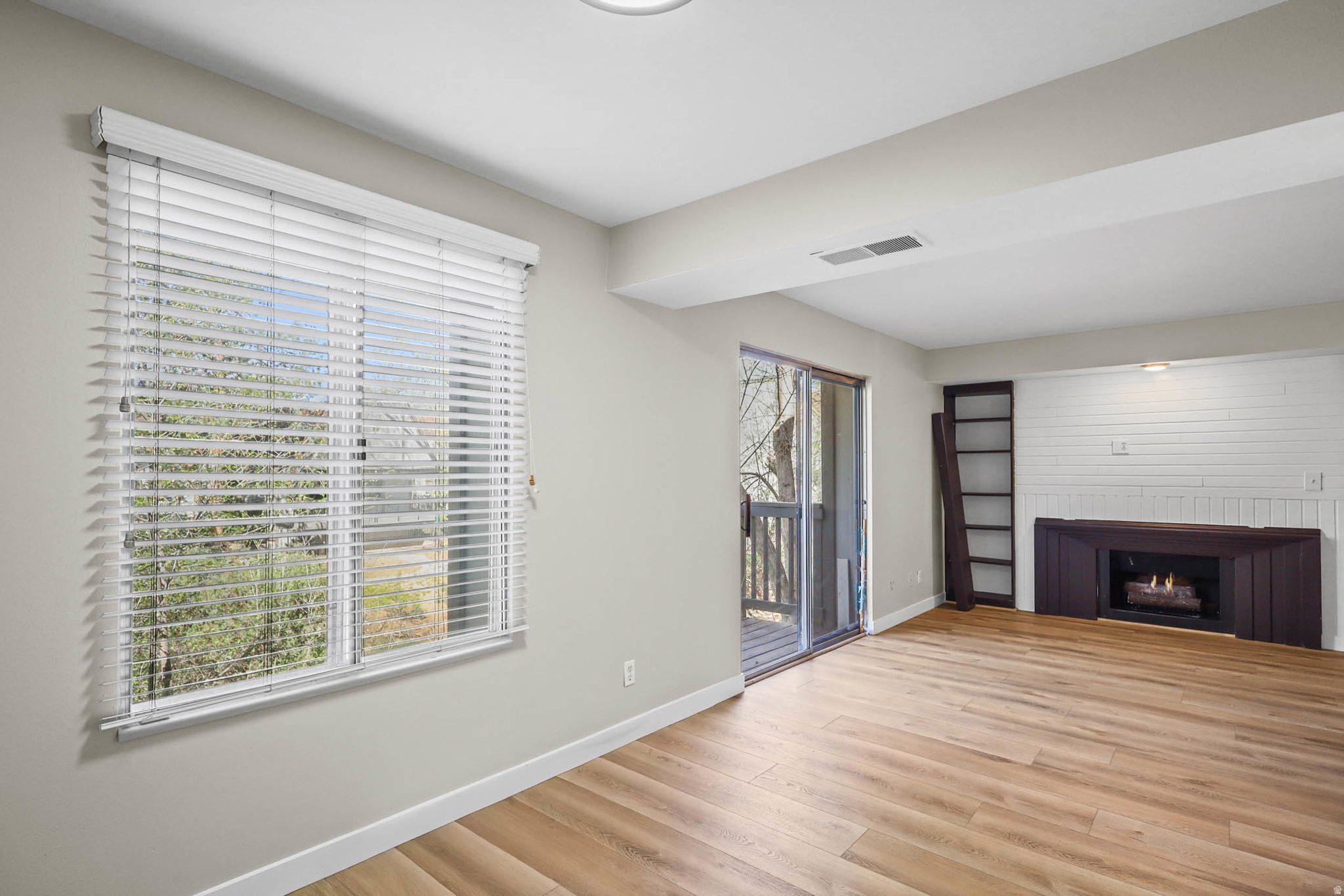 WILLOWBROOK - Residential