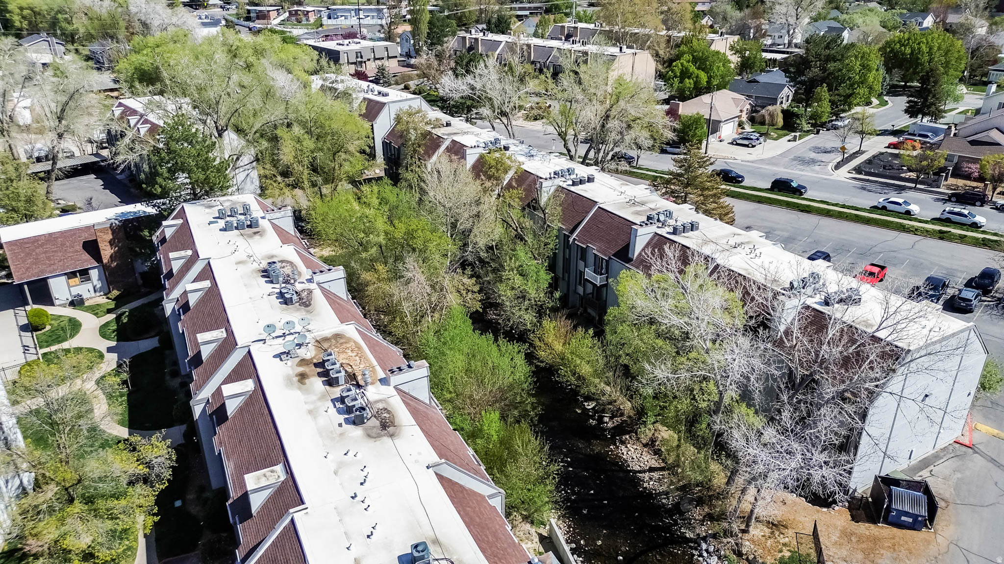 WILLOWBROOK - Residential