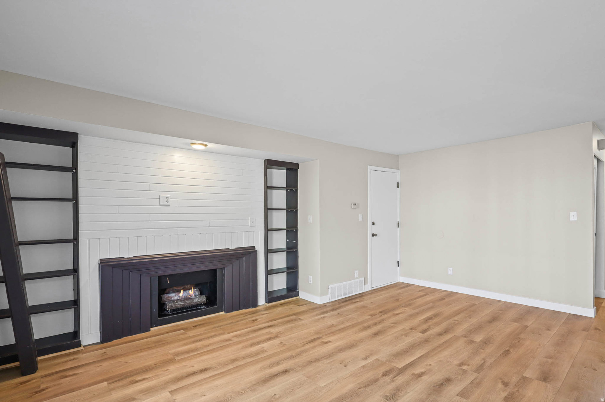 WILLOWBROOK - Residential