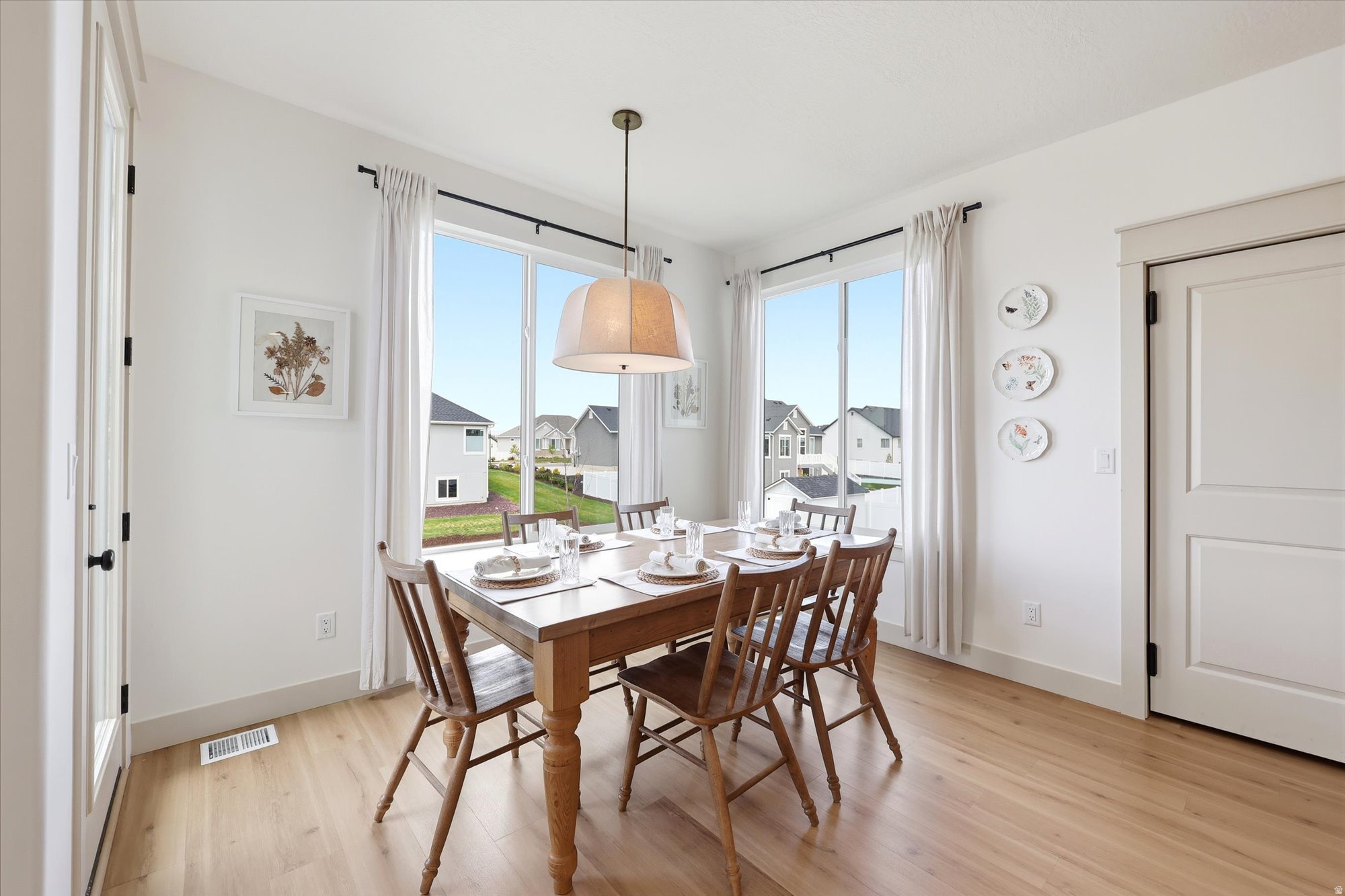 WHITING FARMS - Residential