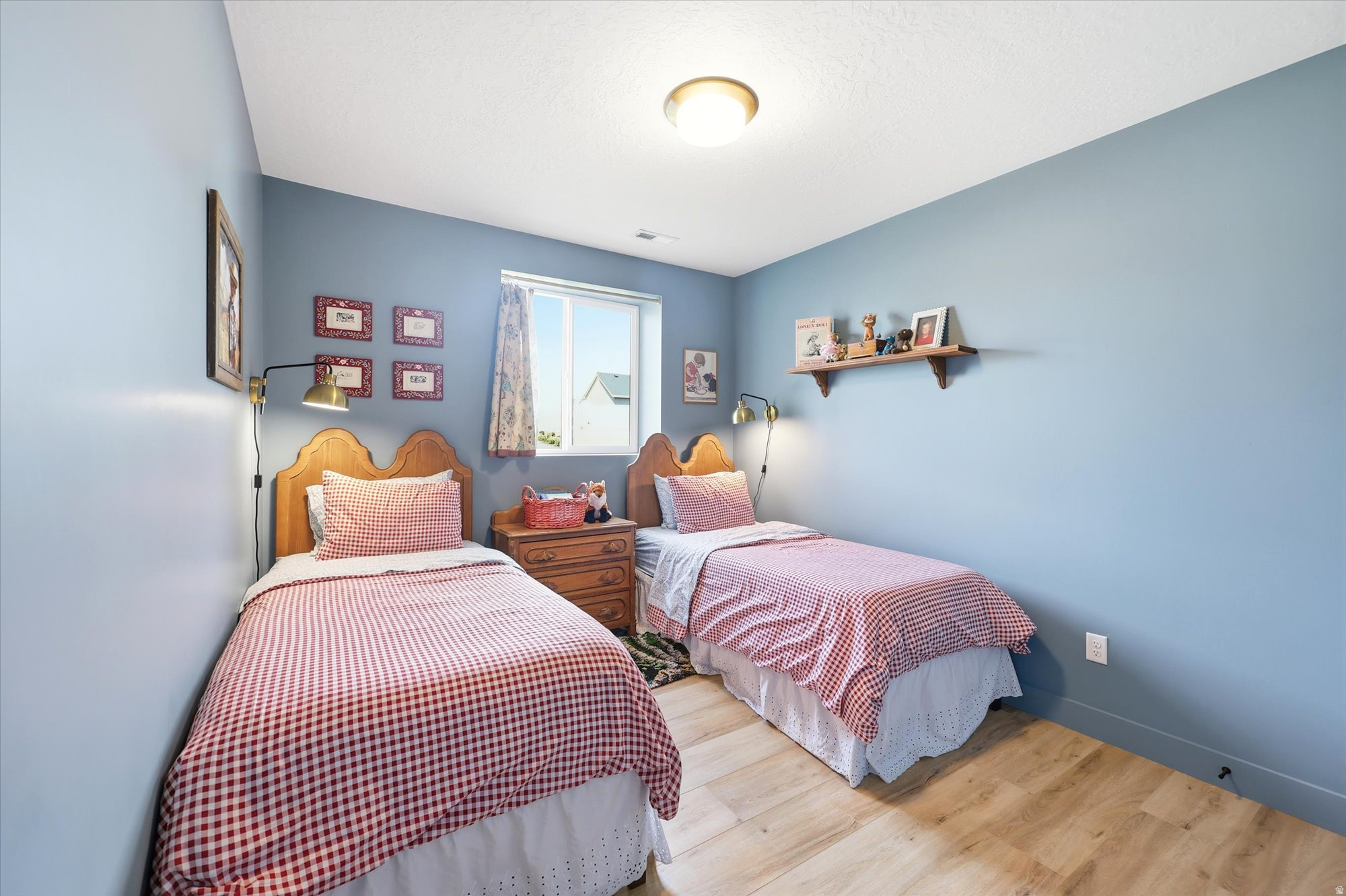 WHITING FARMS - Residential