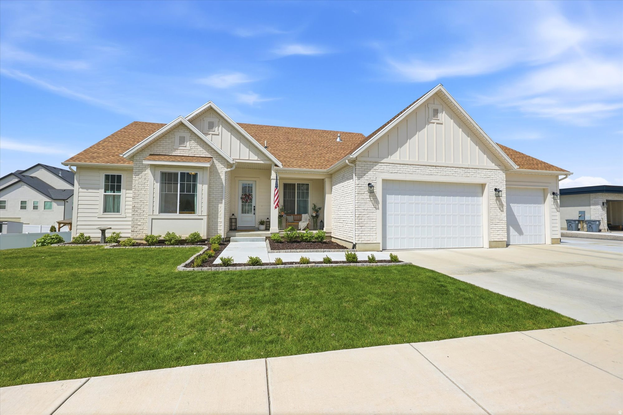 WHITING FARMS - Residential