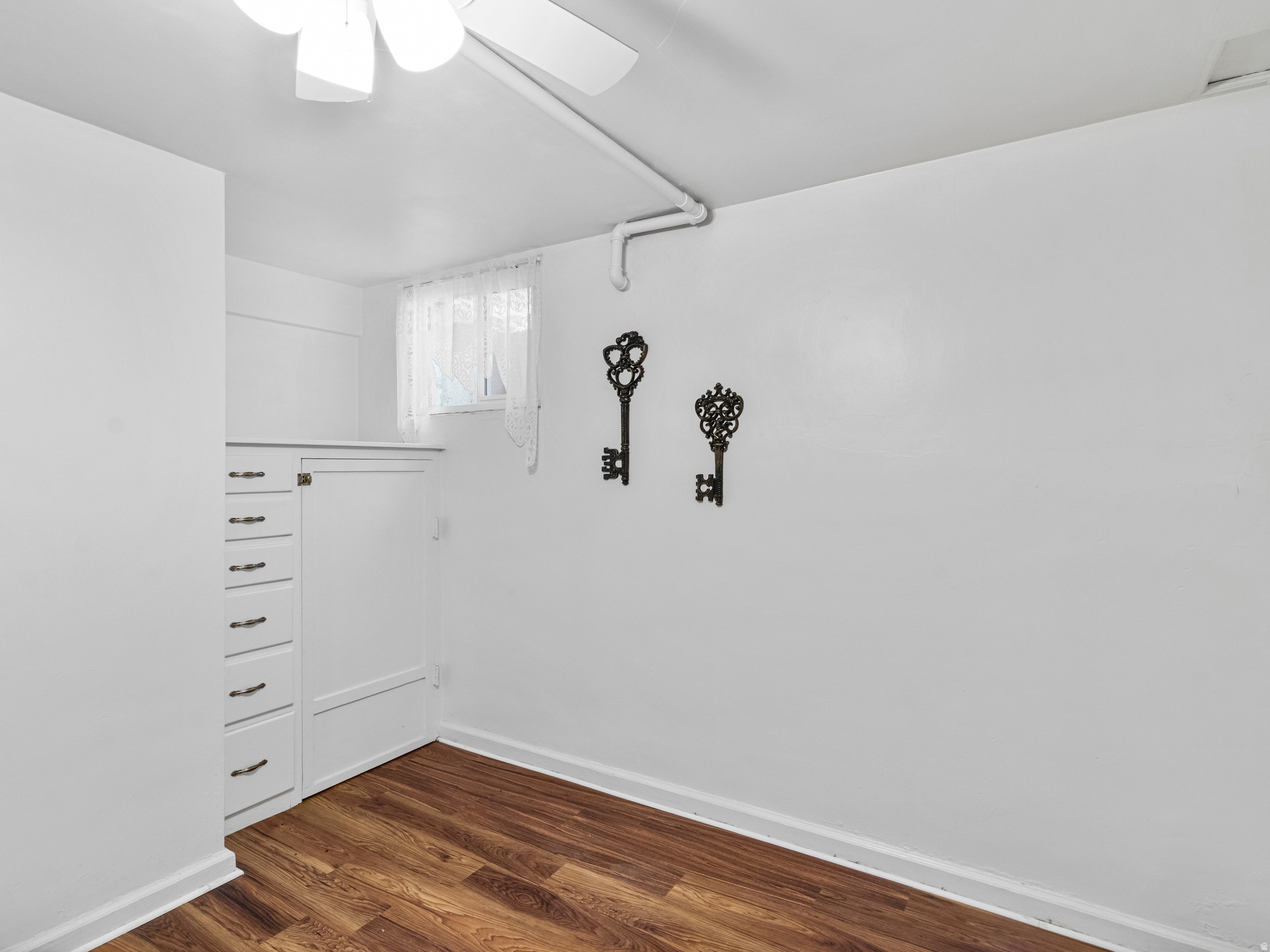 MURRAY HILL GARDENS - Residential