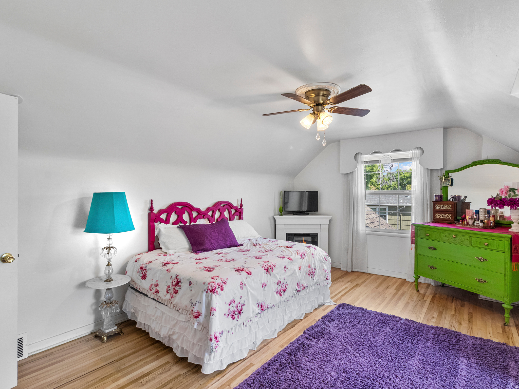 MURRAY HILL GARDENS - Residential