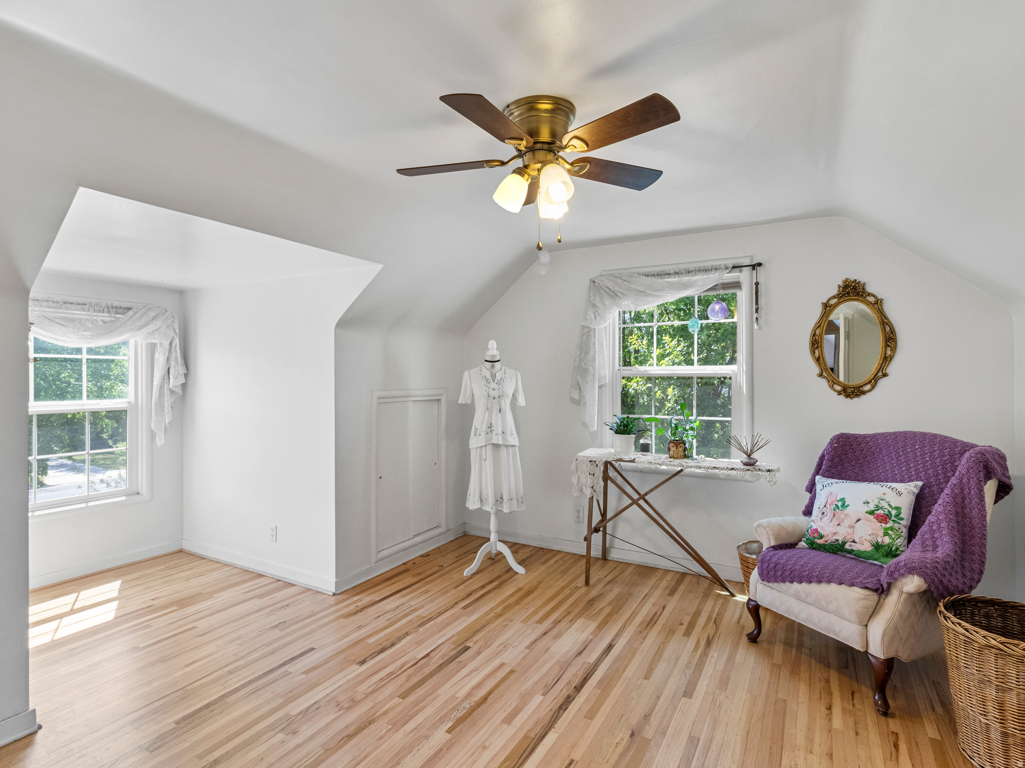 MURRAY HILL GARDENS - Residential