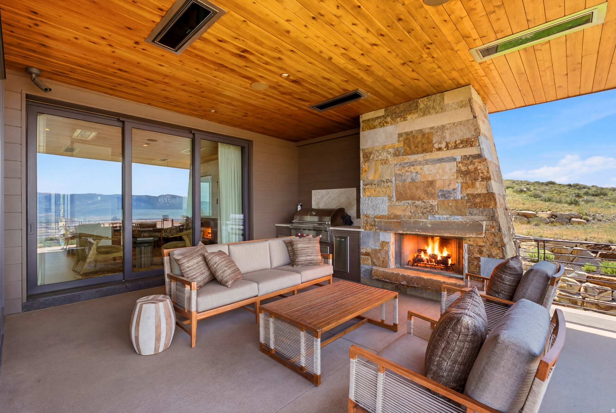 SUMMIT SUB - Residential