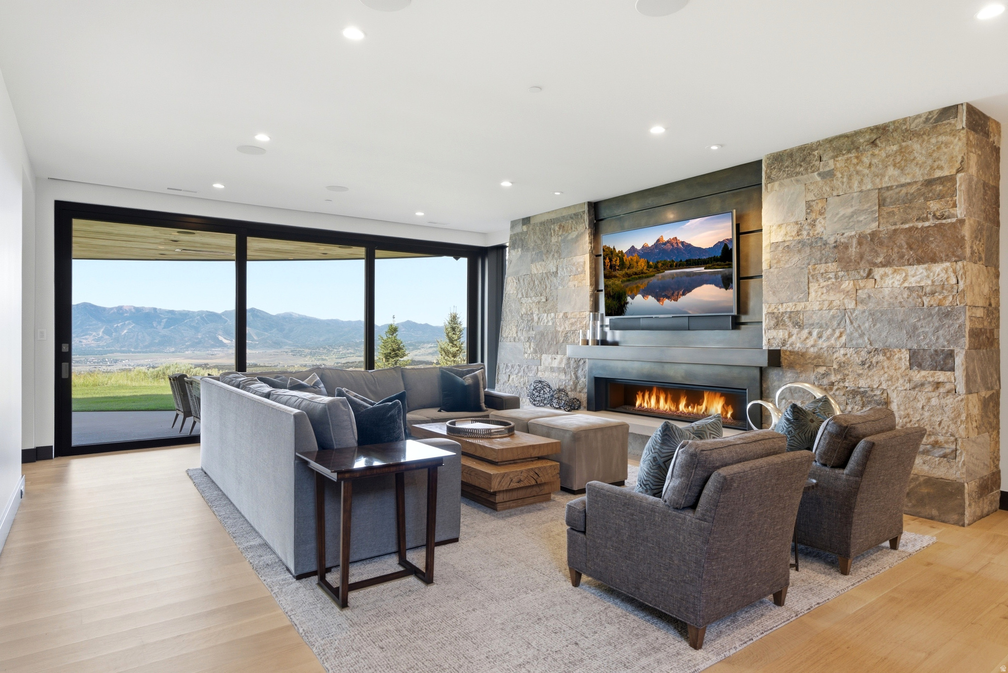 SUMMIT SUB - Residential