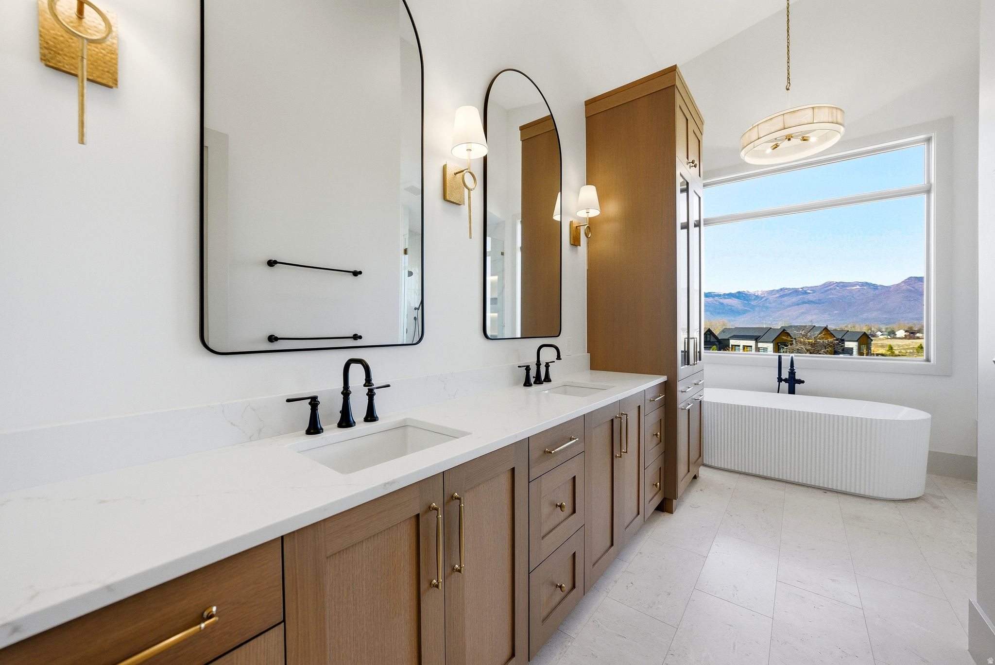 RED LEDGES - Residential