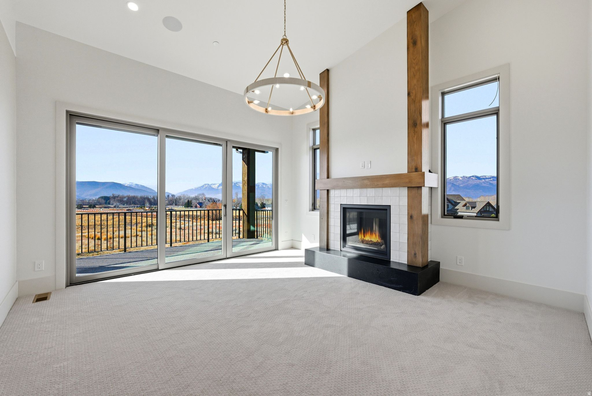 RED LEDGES - Residential