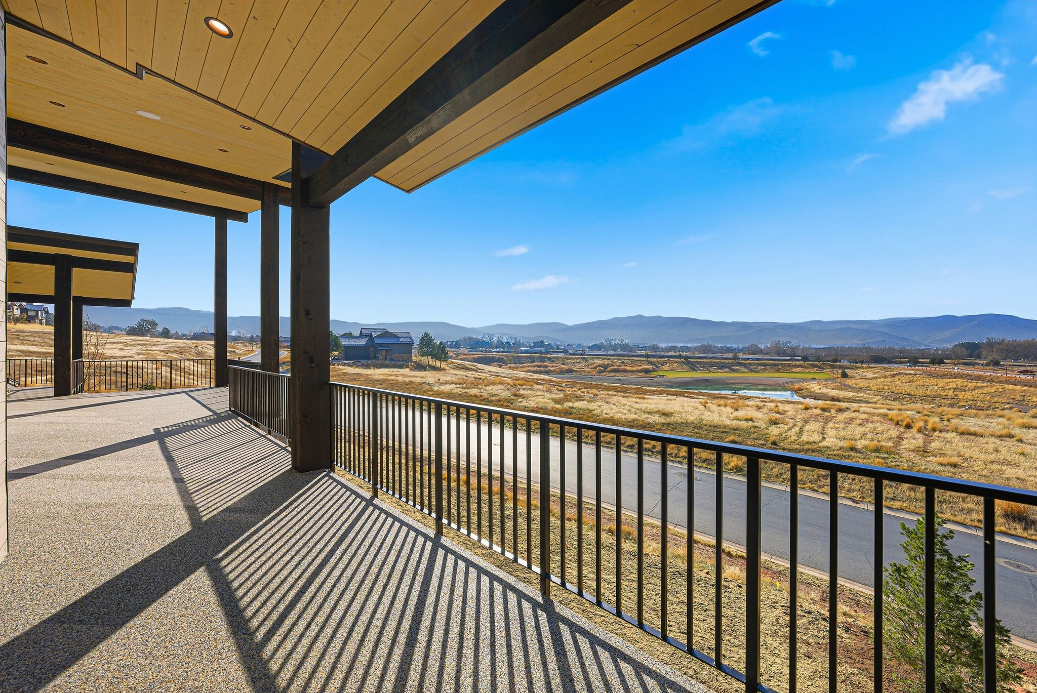 RED LEDGES - Residential