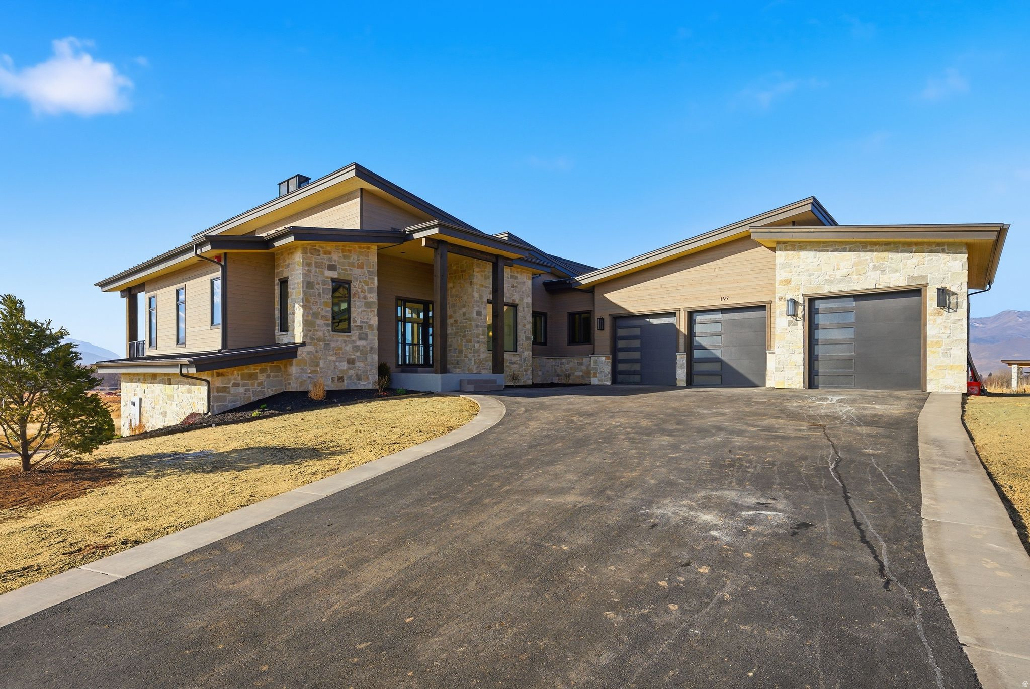 RED LEDGES - Residential