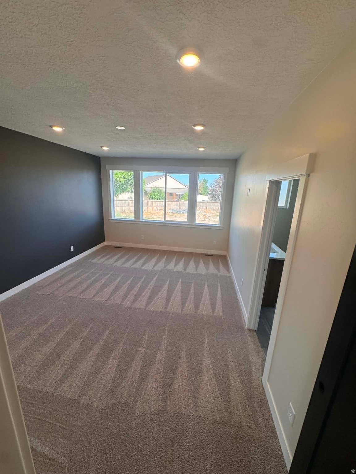 LIBERTY ESTATES - Residential