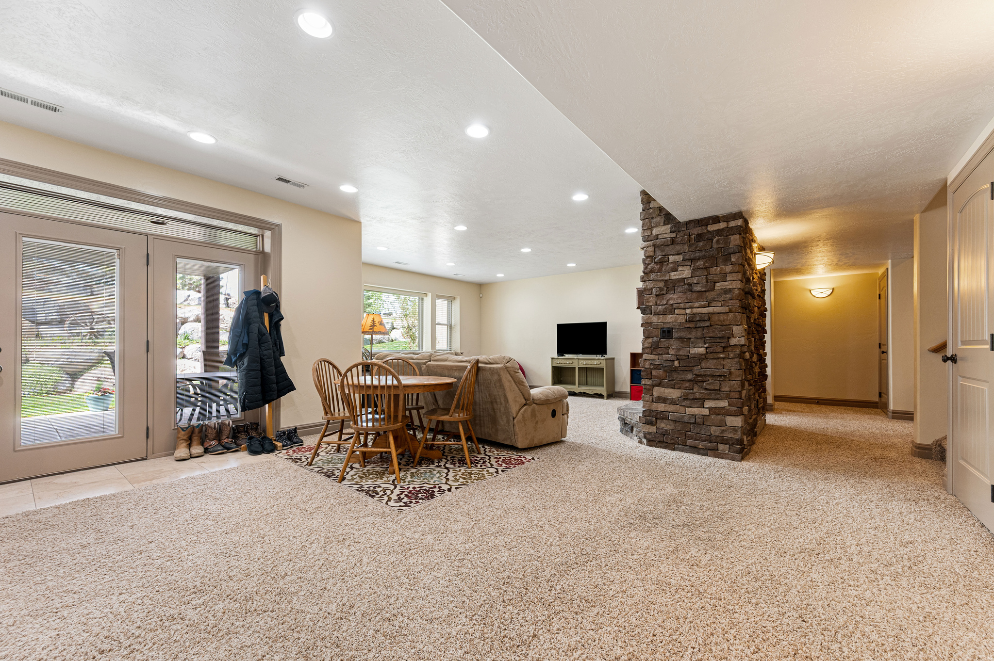 CASCADE COVE - Residential