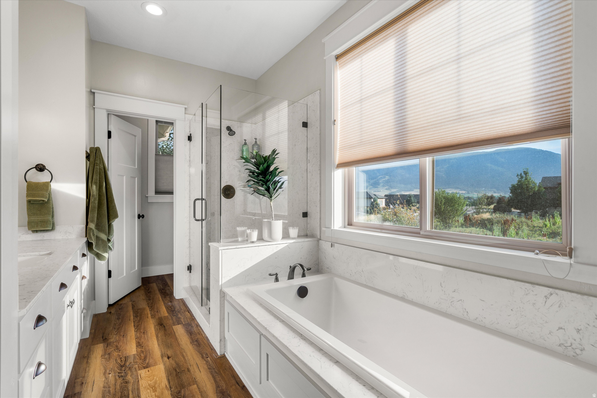 SHEEP CREEK CLUSTER - Residential