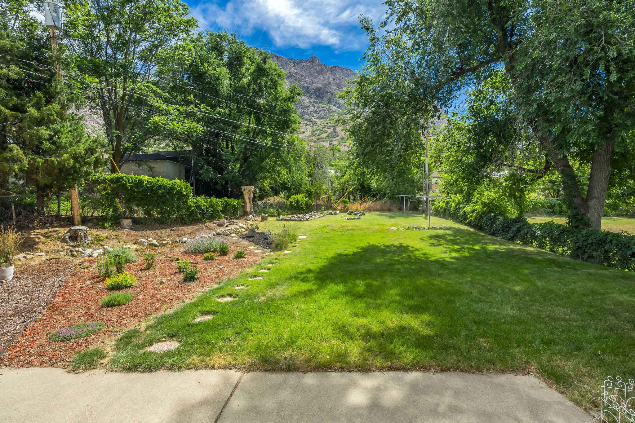 EL RANCHO - Residential