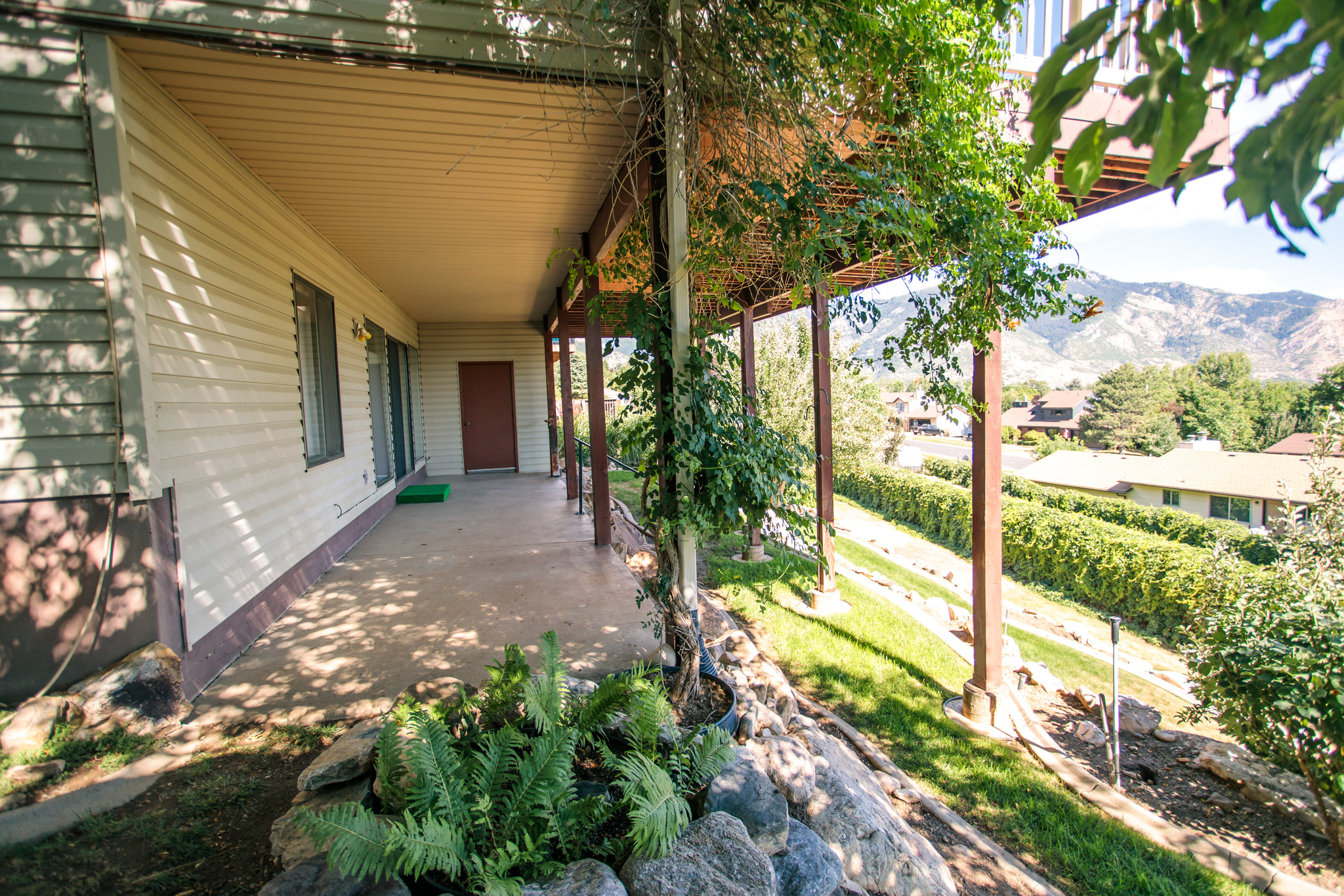 LAKEVIEW HEIGHTS - Residential