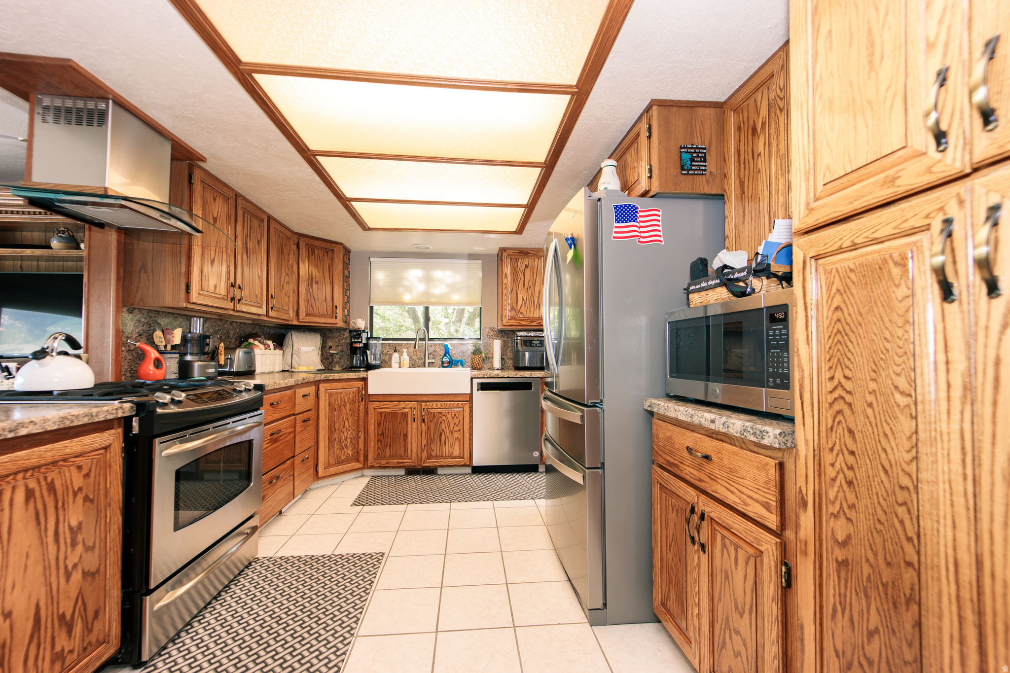 LAKEVIEW HEIGHTS - Residential