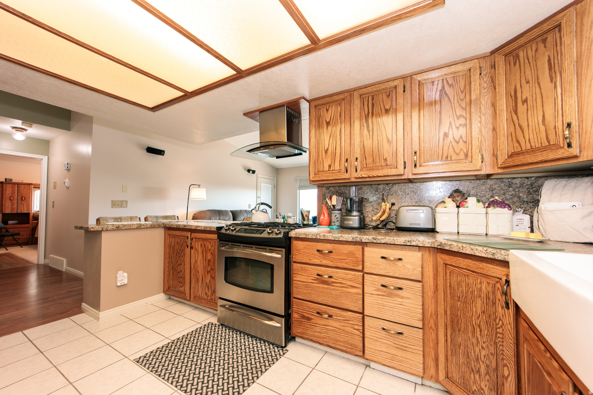 LAKEVIEW HEIGHTS - Residential